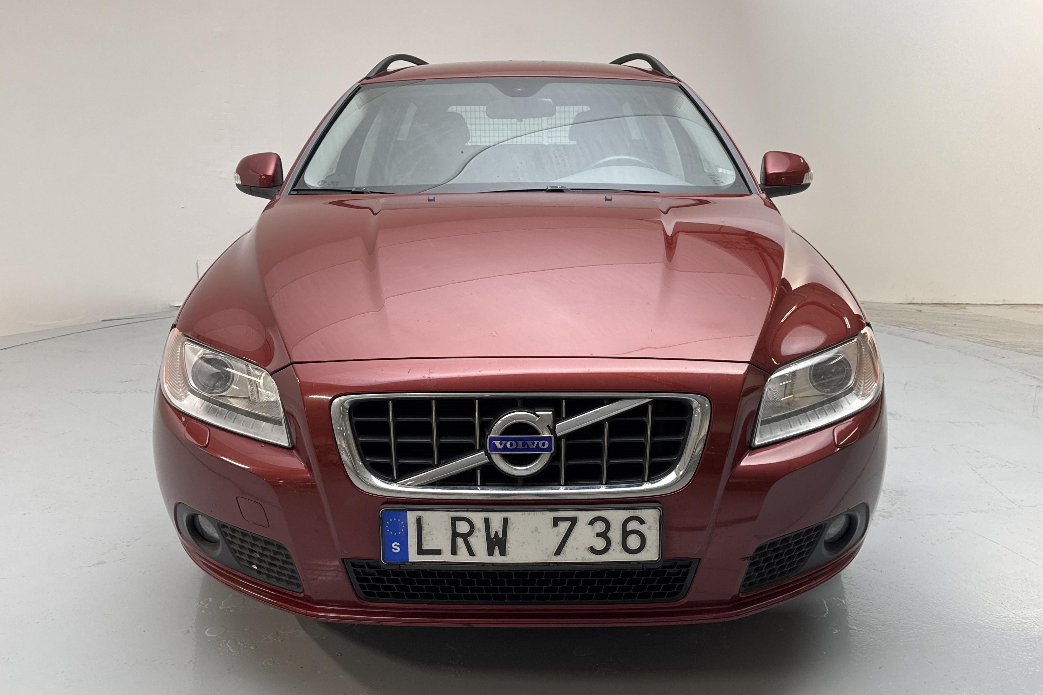 Volvo V70 II D3 (163hk) - 21 589 mil - Manuell - röd - 2011