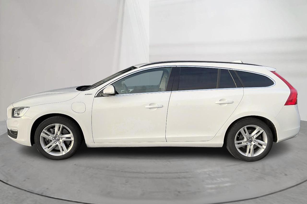 Volvo V60 D5 AWD Twin Engine (163hk) - 115 240 km - Automatic - white - 2018