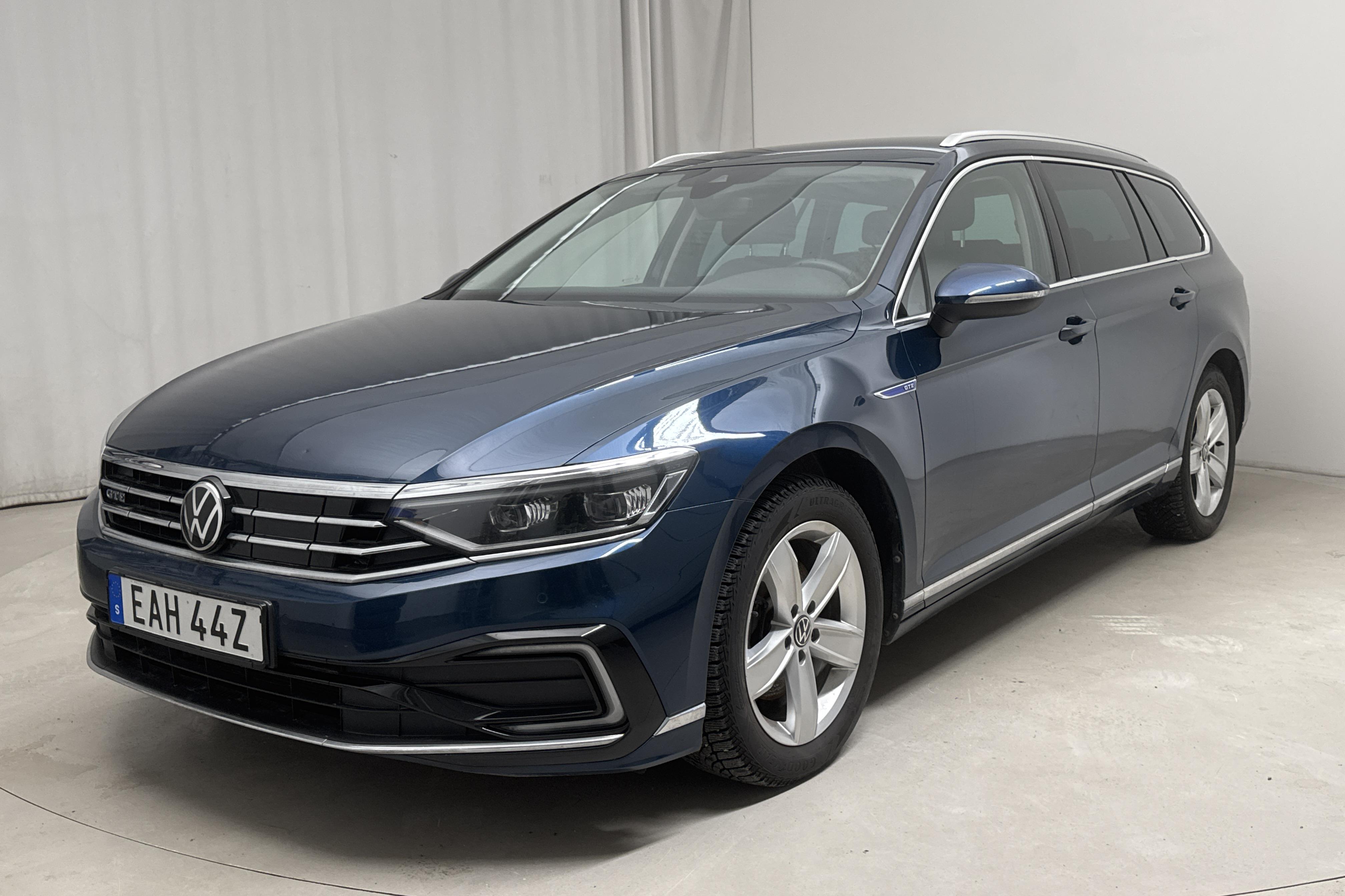 VW Passat 1.4 GTE Sportscombi (218hk) - 6 570 mil - Automat - blå - 2021