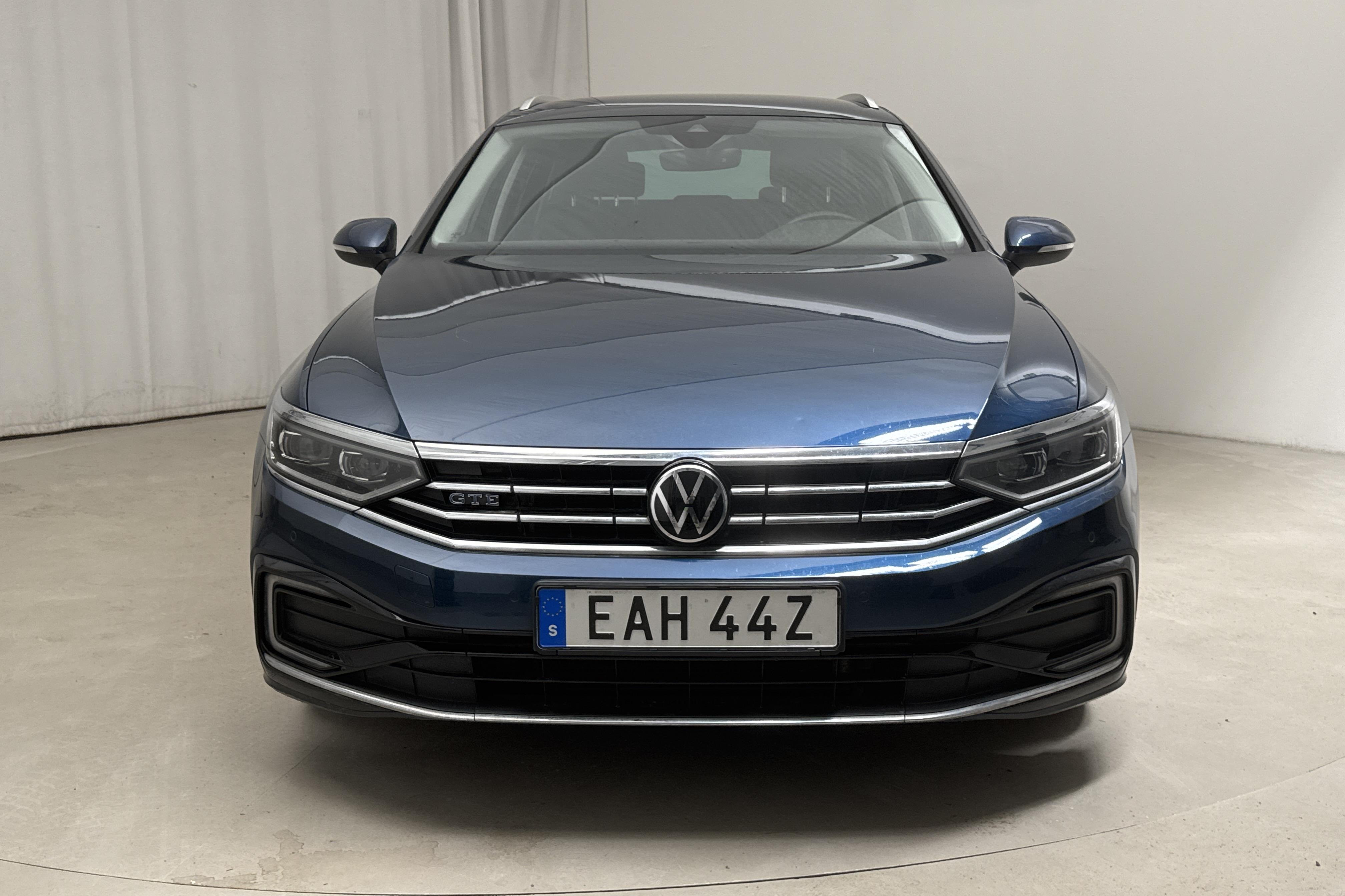 VW Passat 1.4 GTE Sportscombi (218hk) - 6 570 mil - Automat - blå - 2021