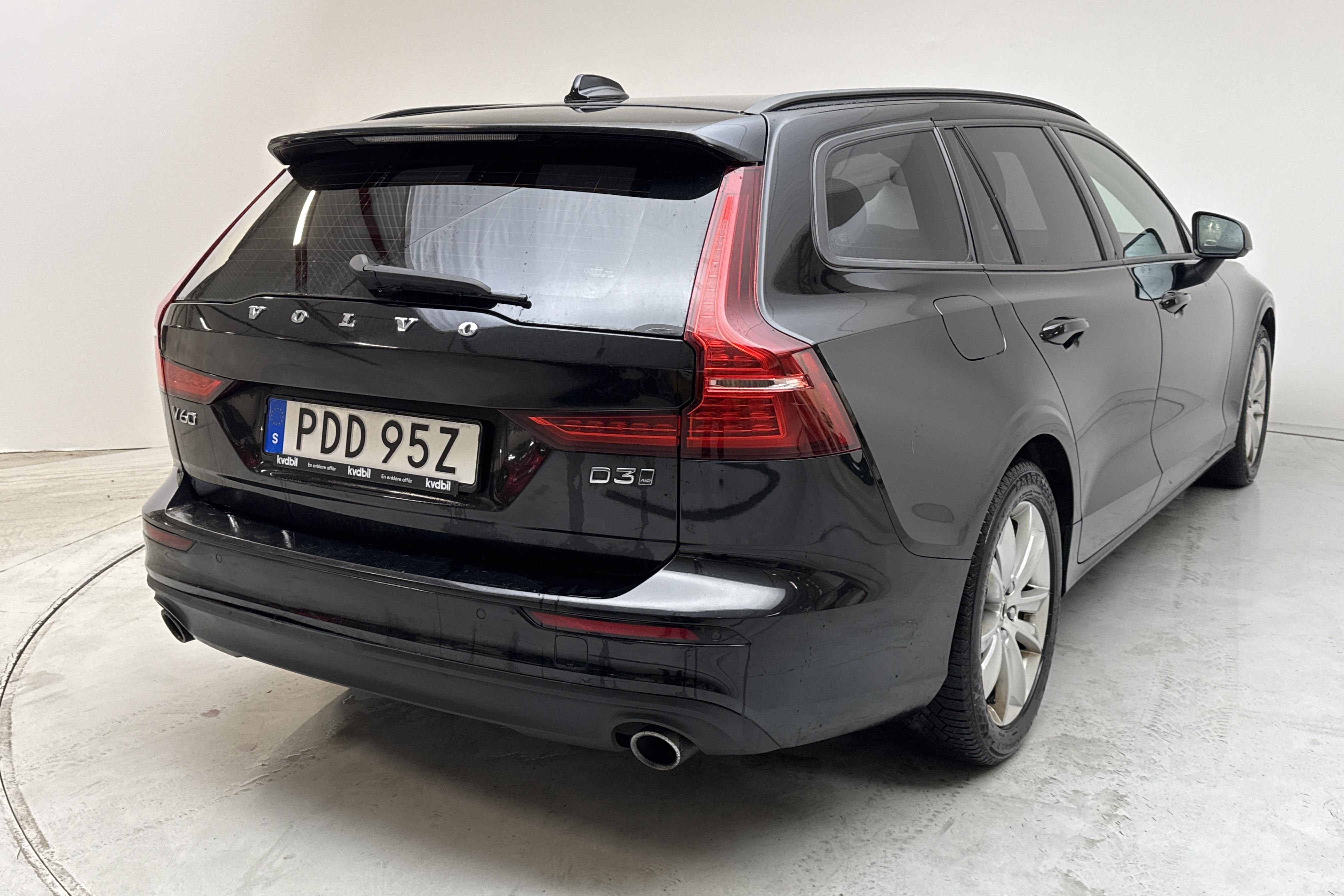 Volvo V60 D3 AWD (150hk) - 125 970 km - Automatyczna - czarny - 2020