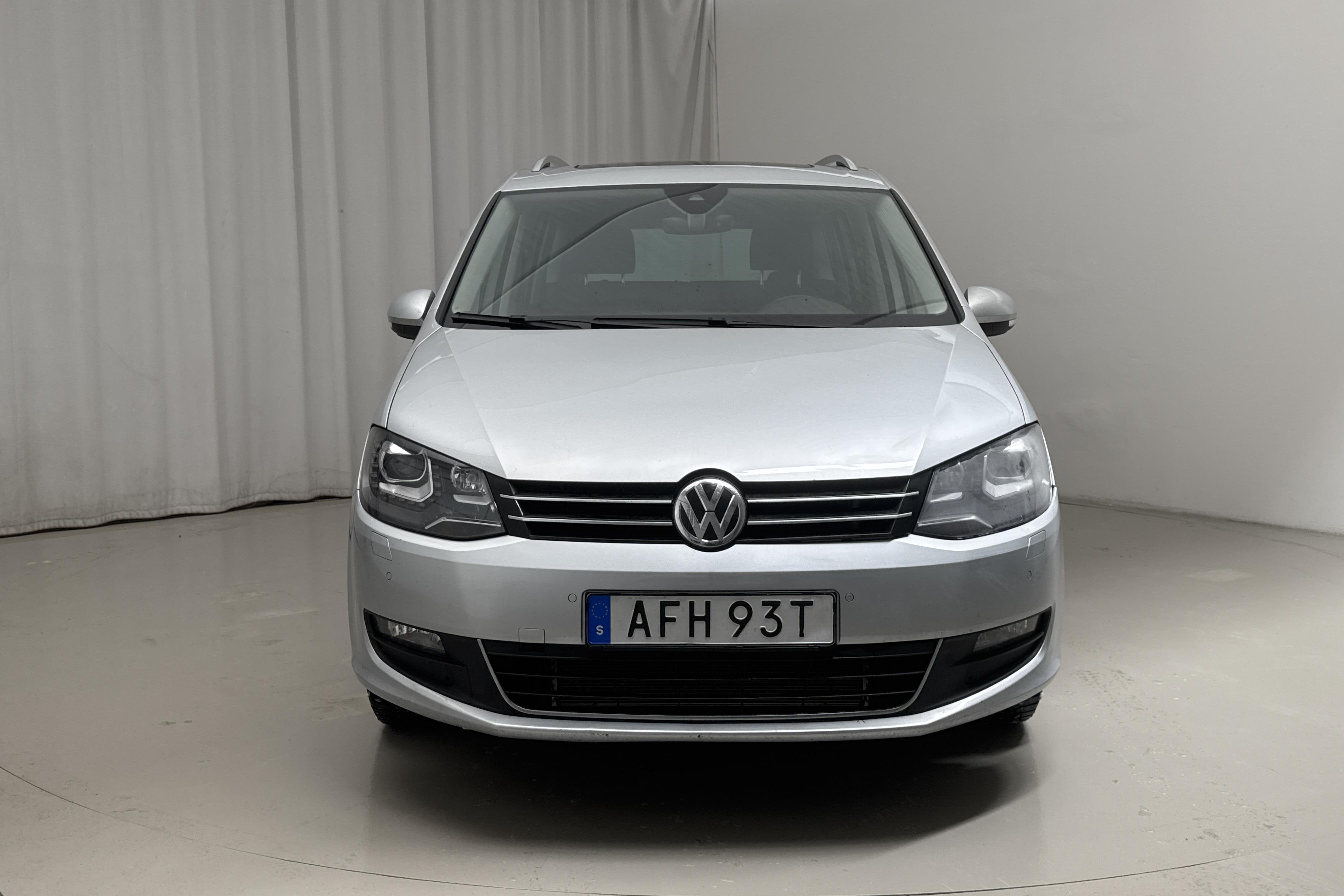 VW Sharan 1.4 TSI (150hk) - 15 453 mil - Automat - silver - 2022