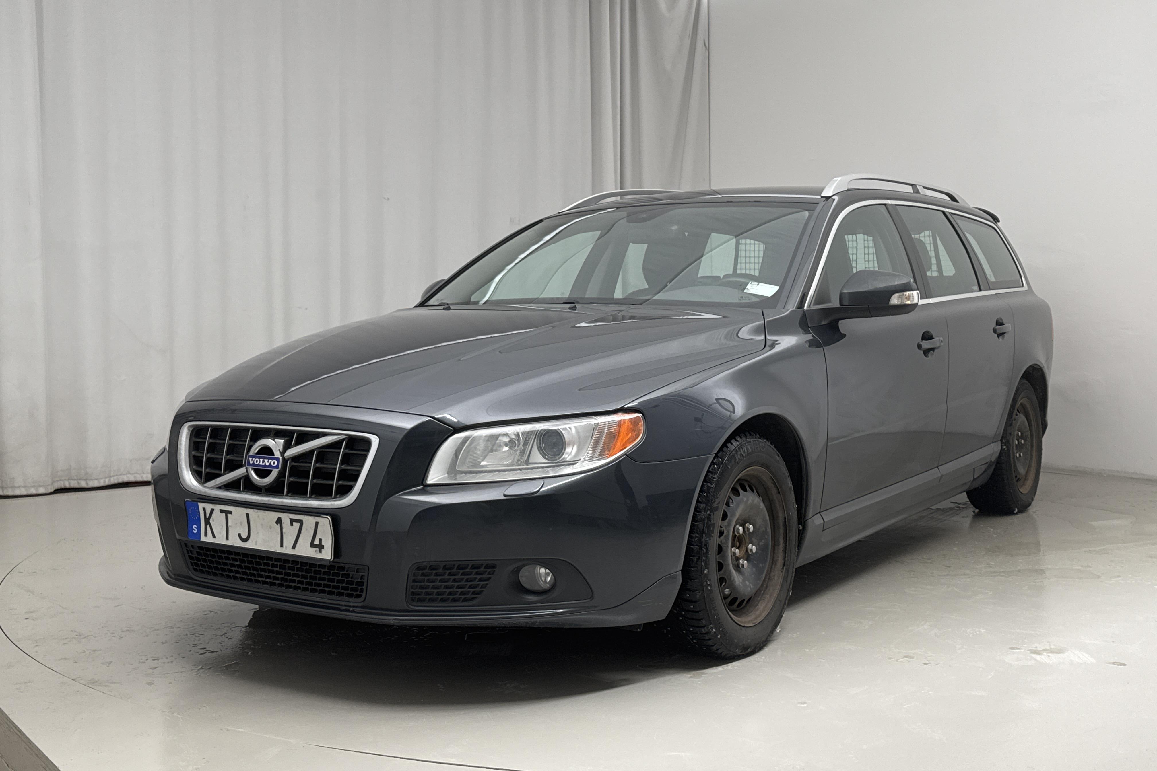 Volvo V70 II 1.6D DRIVe (109hk) - 17 585 mil - Manuell - grå - 2011