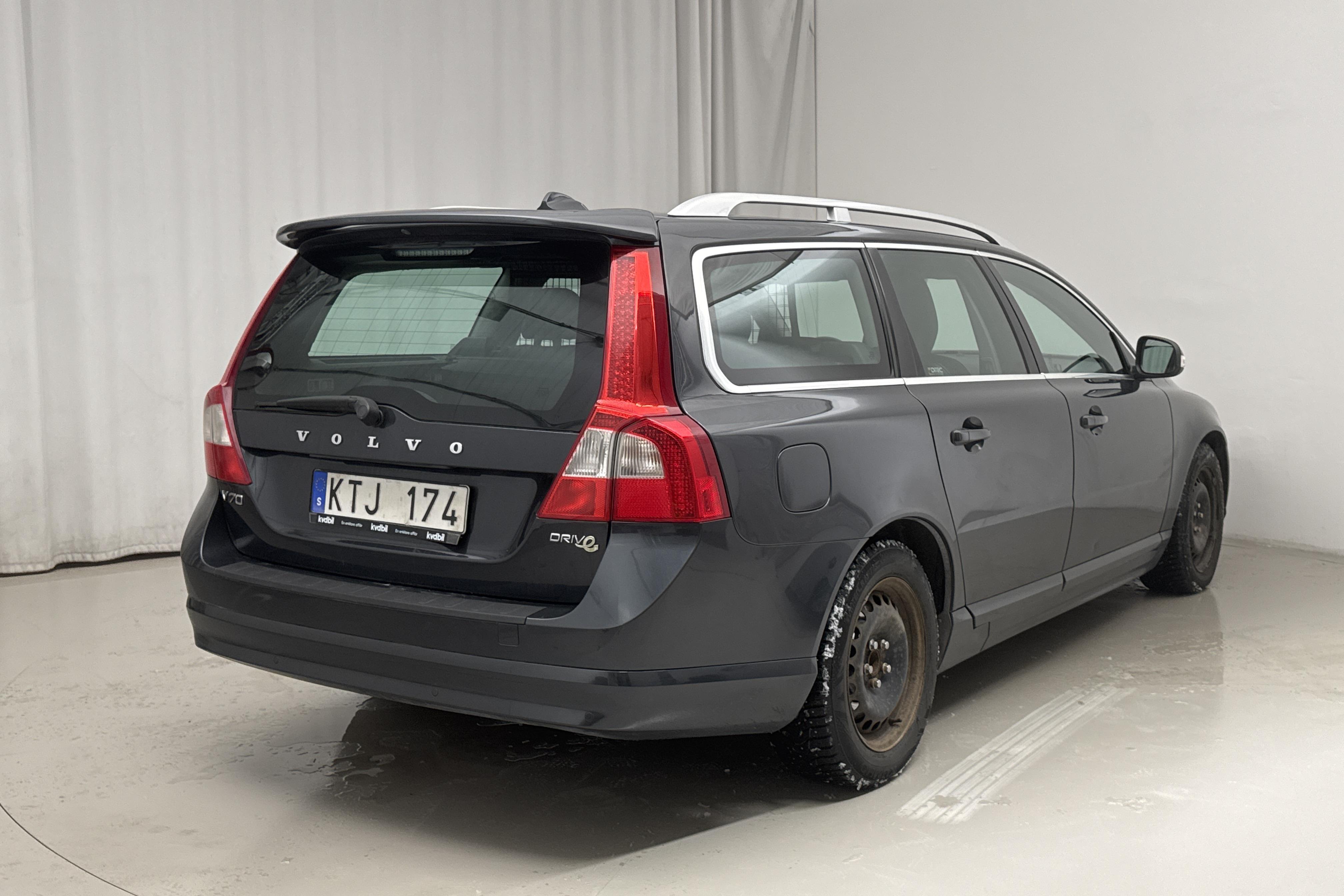 Volvo V70 II 1.6D DRIVe (109hk) - 17 585 mil - Manuell - grå - 2011