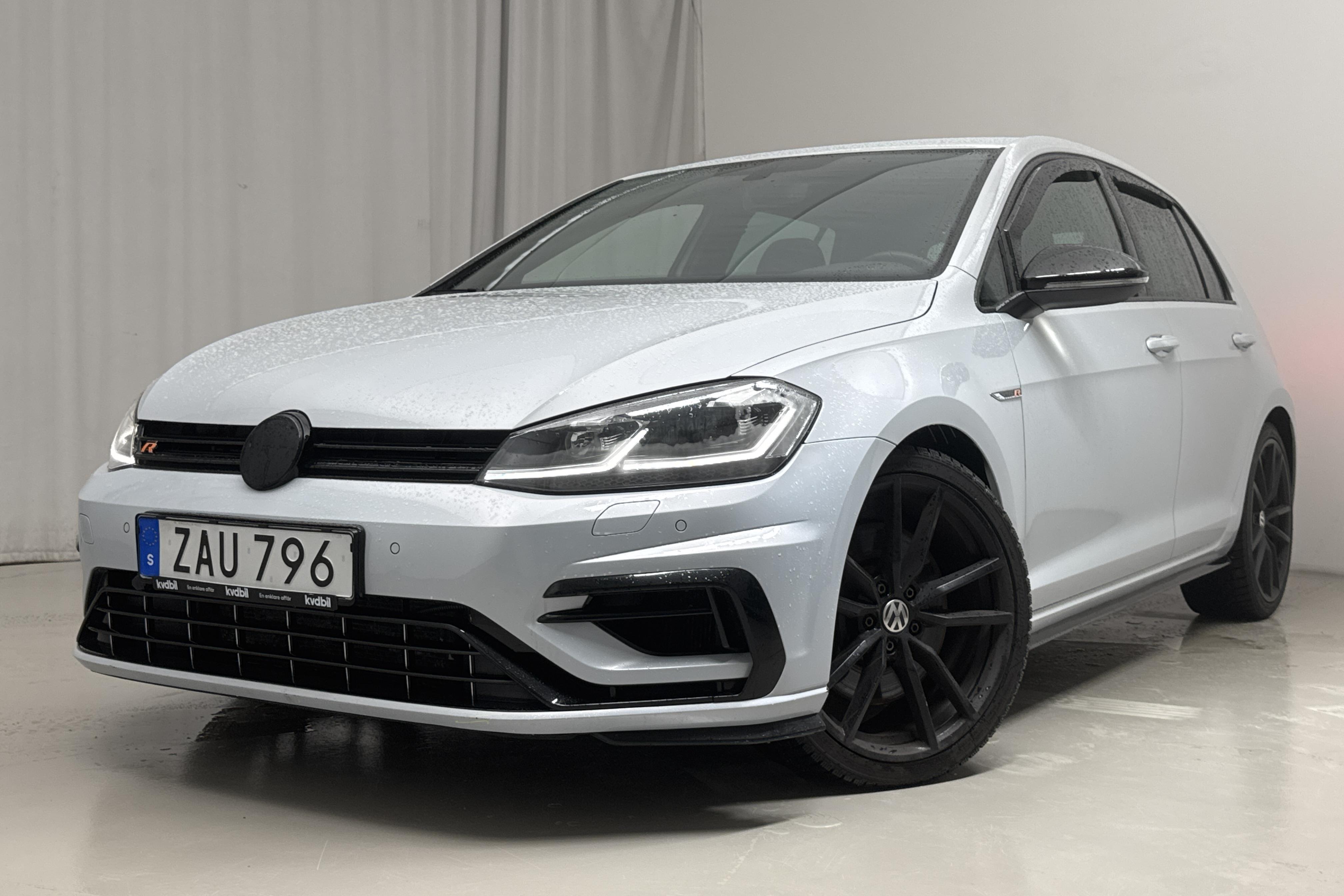 VW Golf VII R 5dr 4MOTION (310hk) - 7 399 mil - Automat - Light Grey - 2018