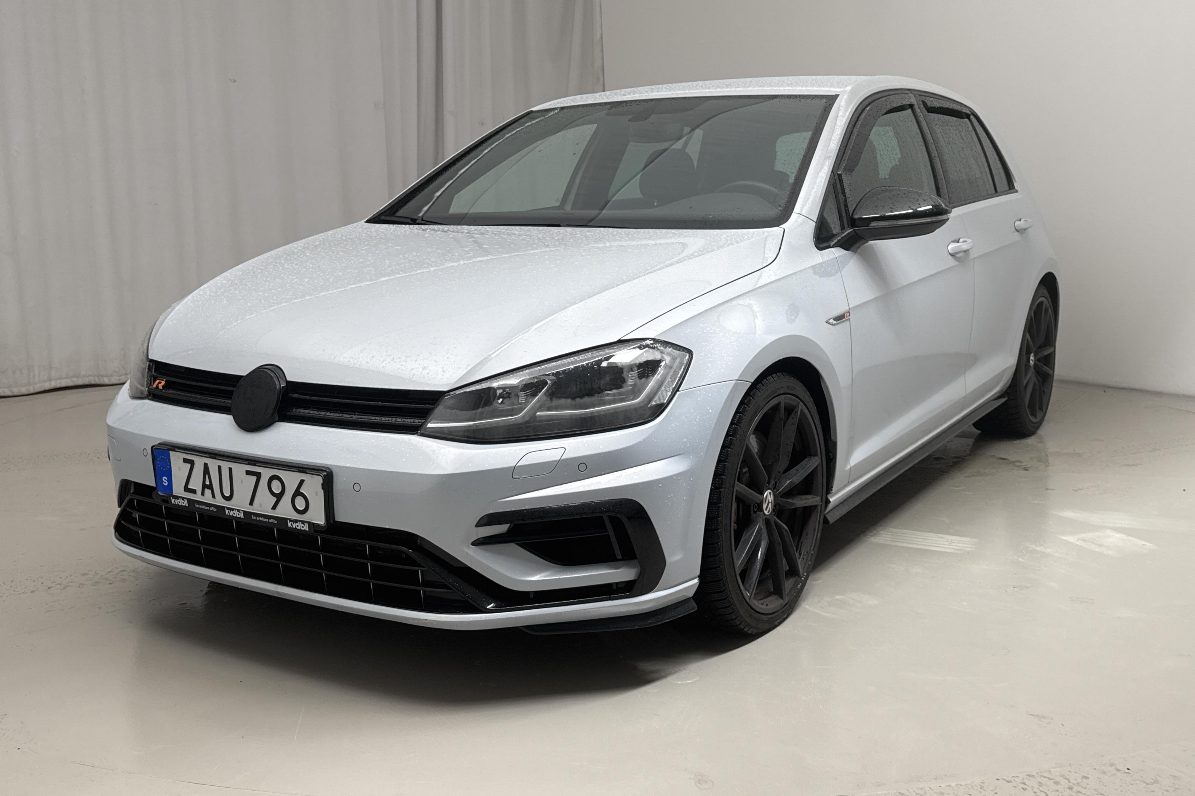 VW Golf VII R 5dr 4MOTION (310hk) - 7 399 mil - Automat - Light Grey - 2018