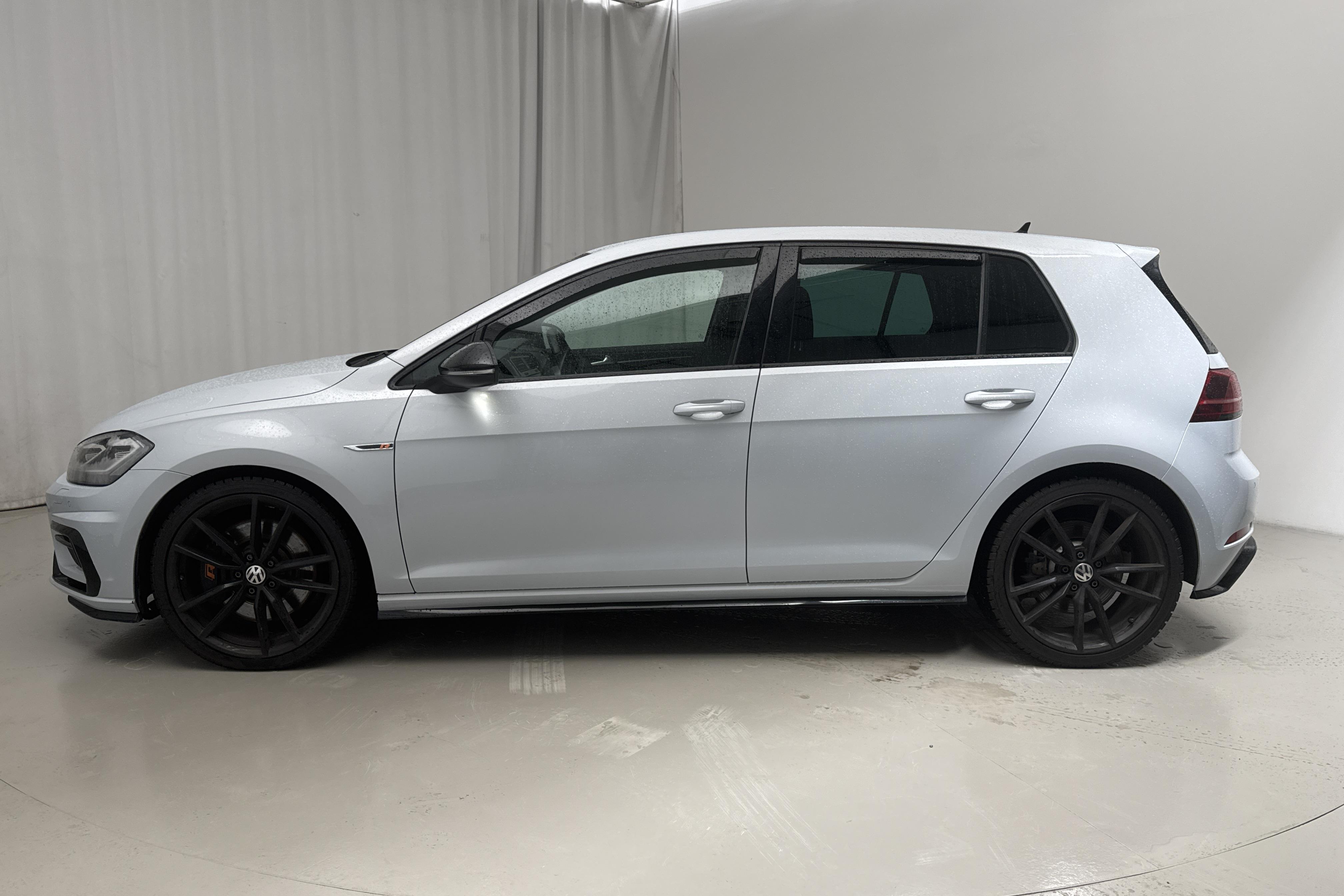 VW Golf VII R 5dr 4MOTION (310hk) - 7 399 mil - Automat - Light Grey - 2018