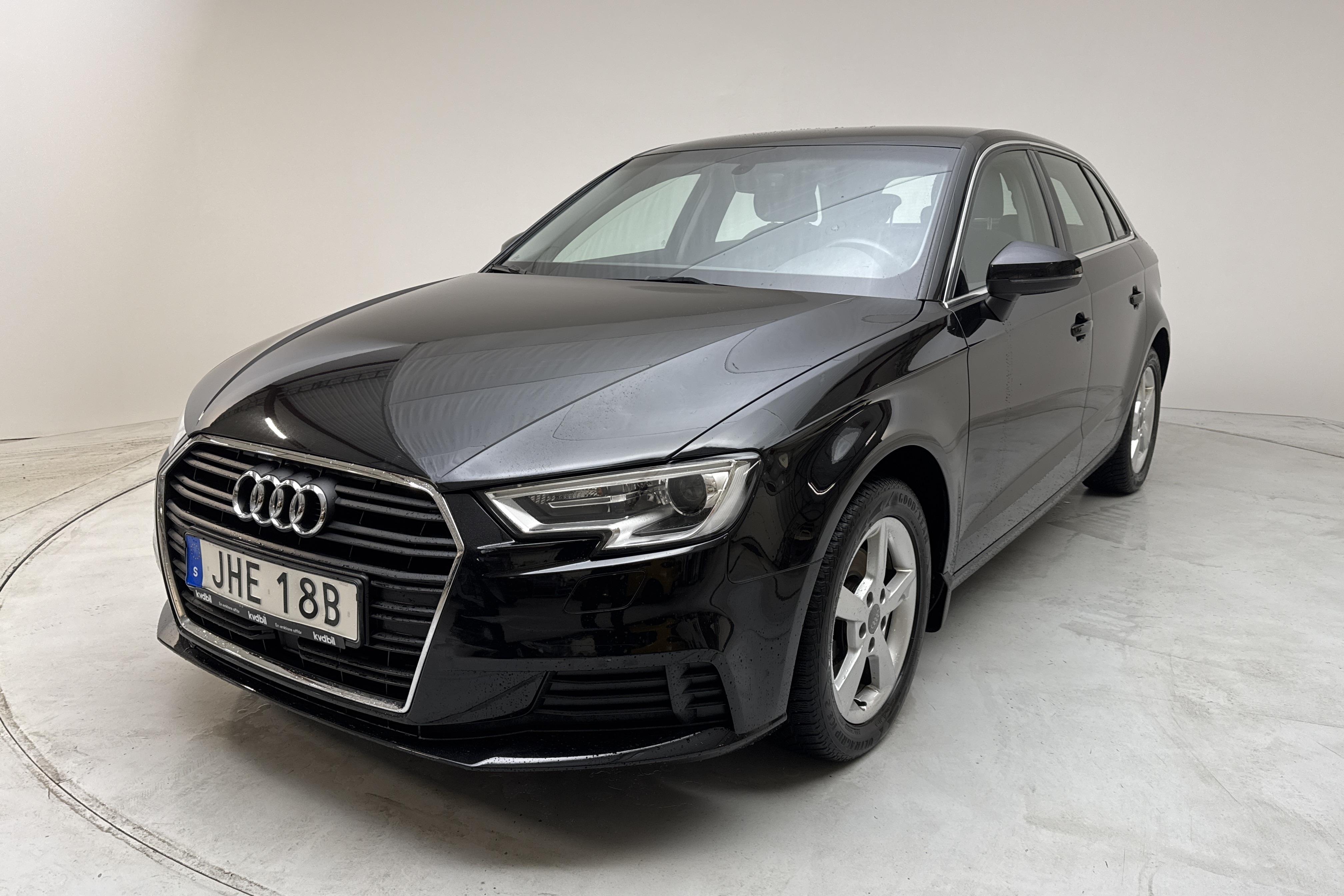 Audi A3 Sportback 30 TFSI (116hk) - 43 530 km - Manualna - czarny - 2019