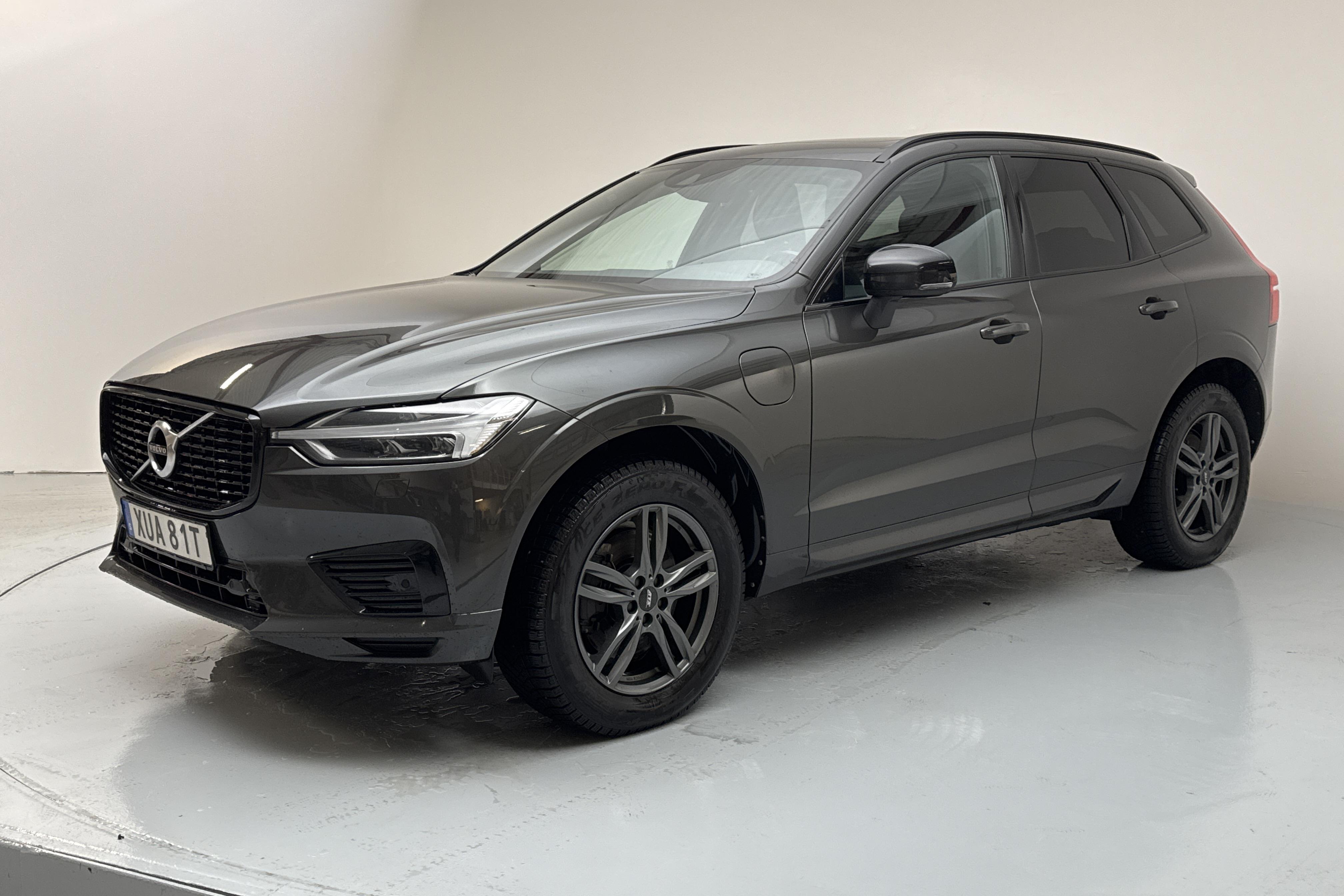 Volvo XC60 T6 AWD Recharge (340hk) - 21 525 mil - Automat - Dark Grey - 2021