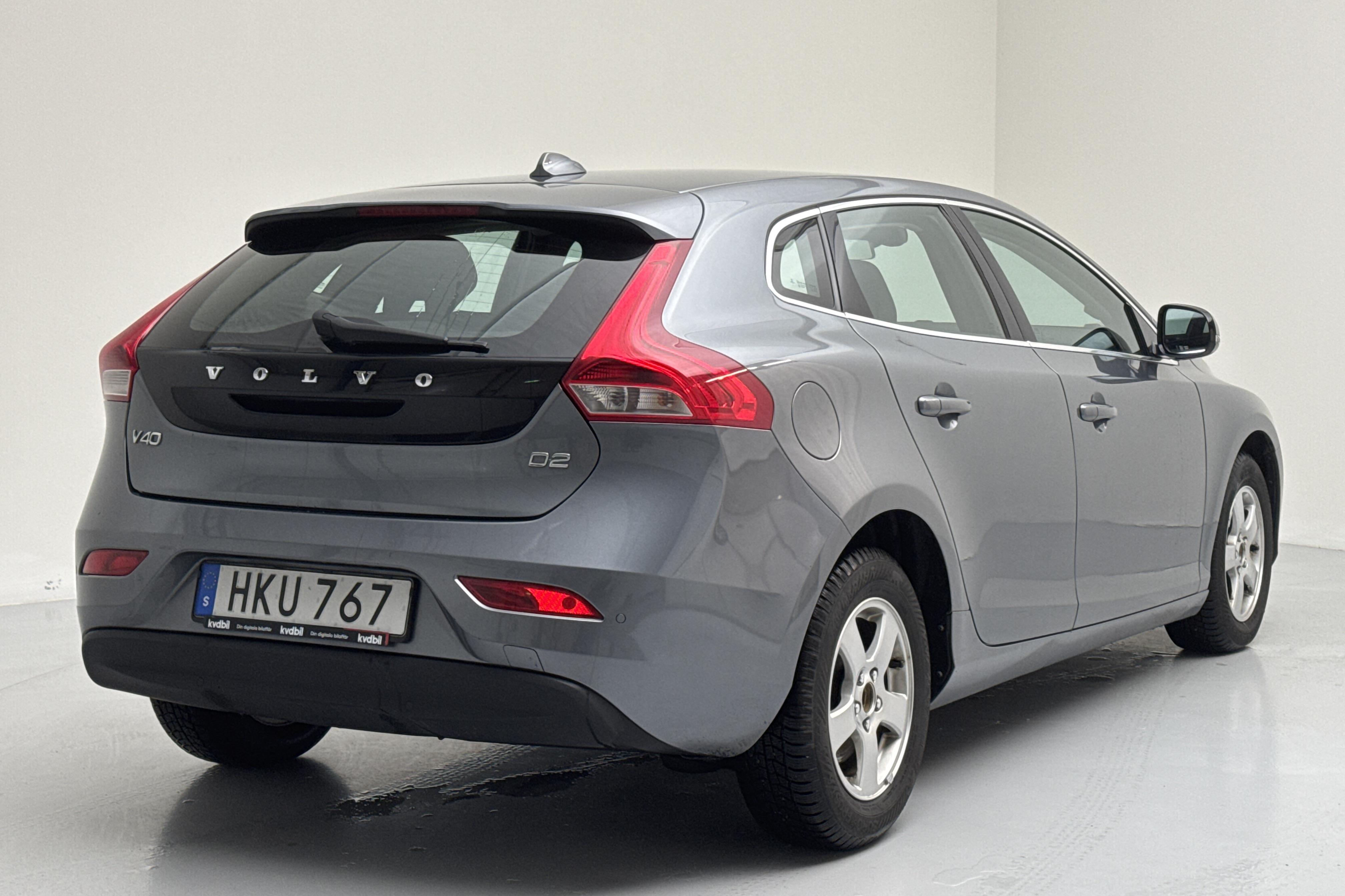 Volvo V40 D2 (115hk) - 117 500 km - Manual - gray - 2015