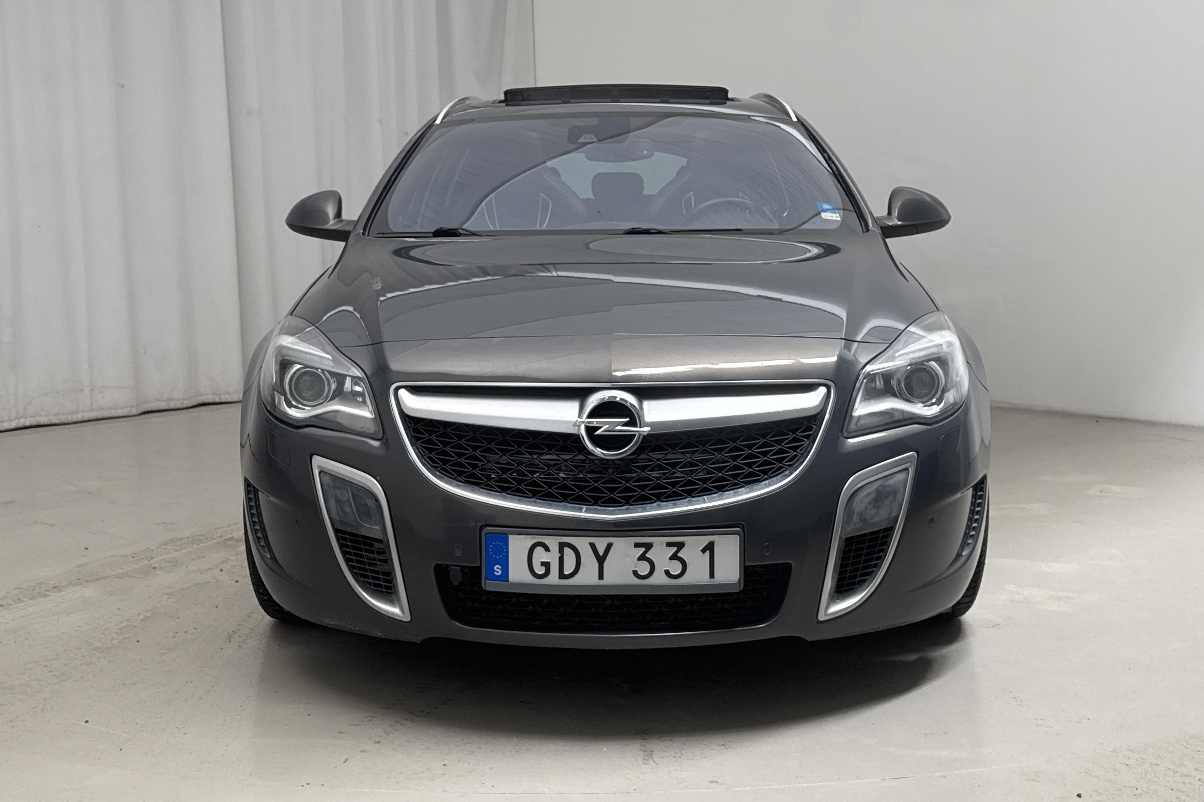 Opel Insignia 2.8 Turbo 4x4 Sports Tourer (325hk) - 12 858 mil - Automat - grå - 2014