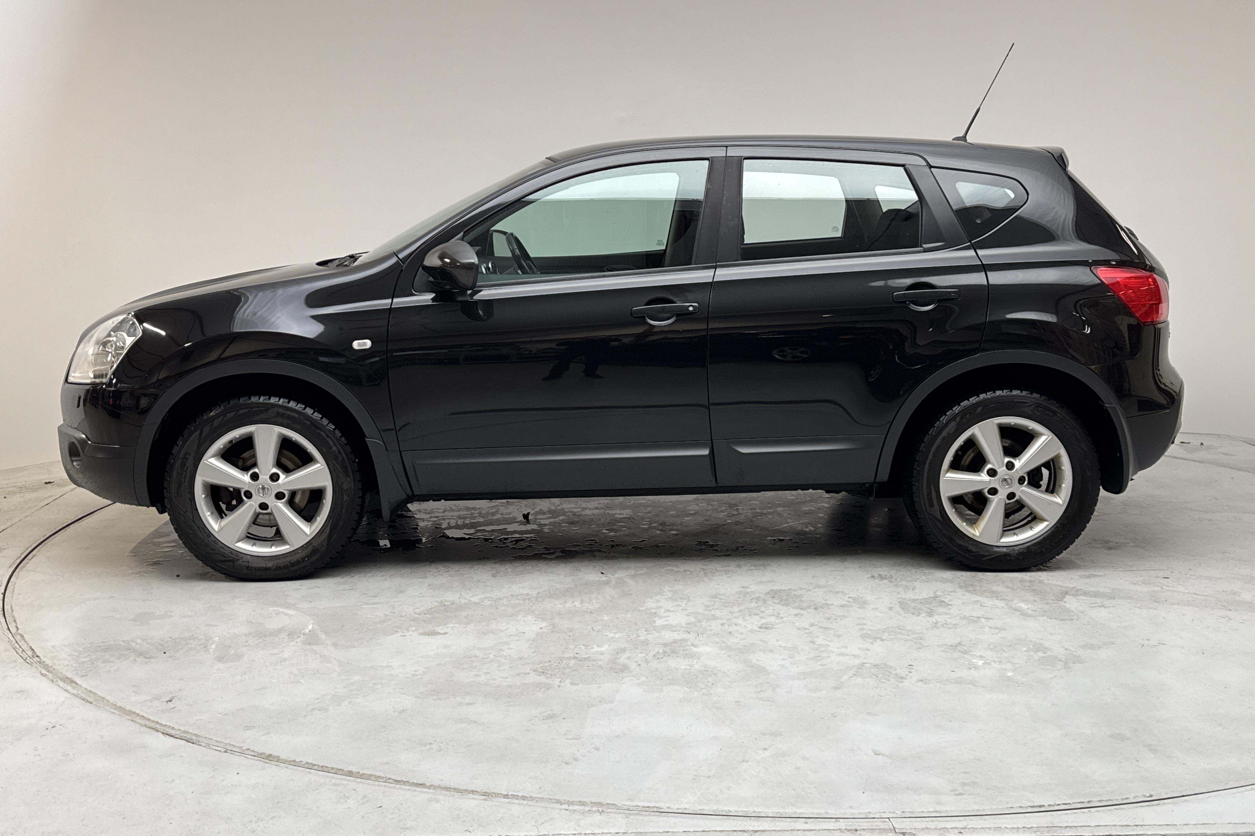 Nissan Qashqai 2.0 4x4 (141hk) - 183 060 km - Automatic - black - 2010