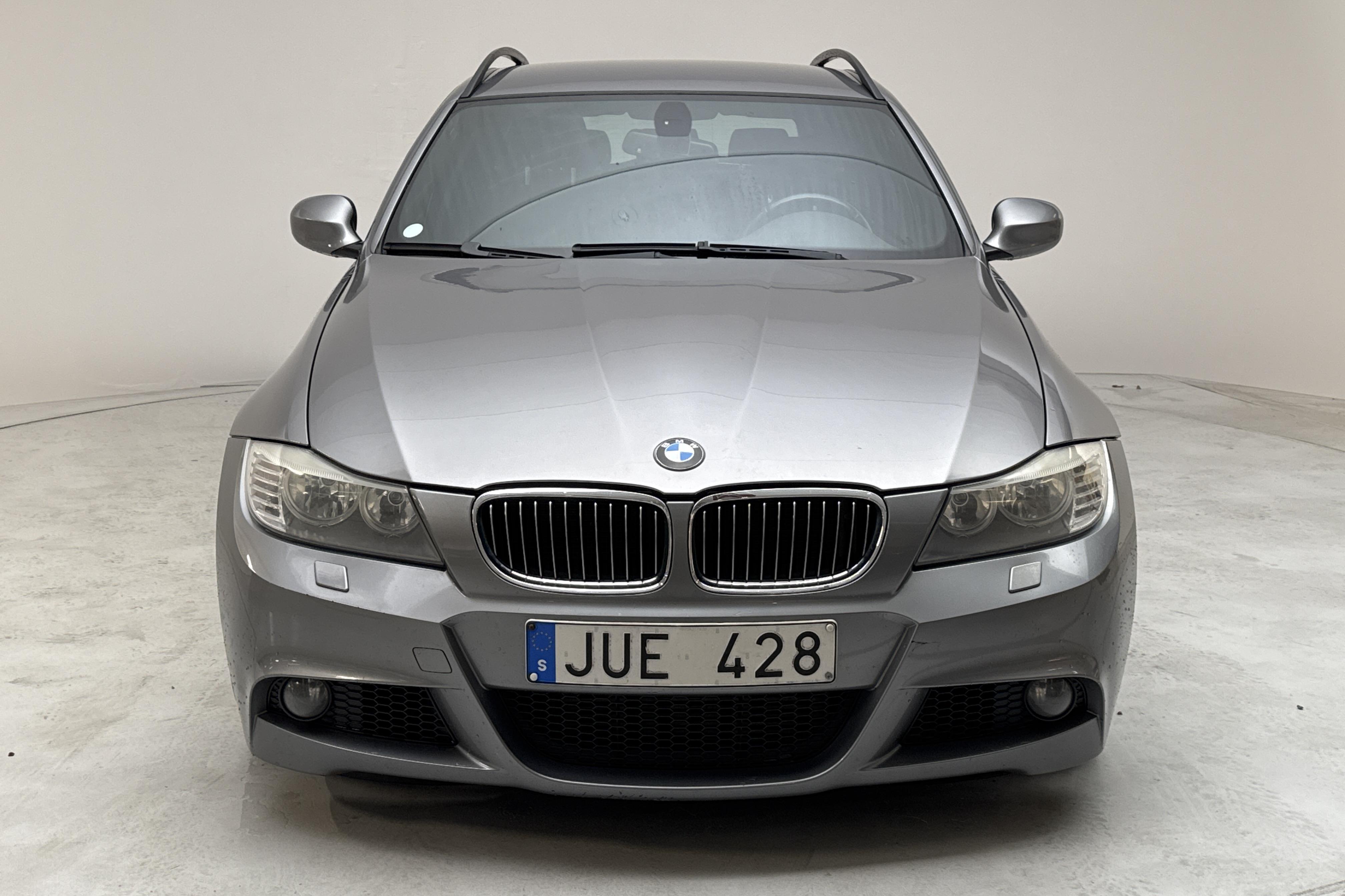 BMW 335d Touring, E91 (286hk) - 14 705 mil - Automat - grå - 2009