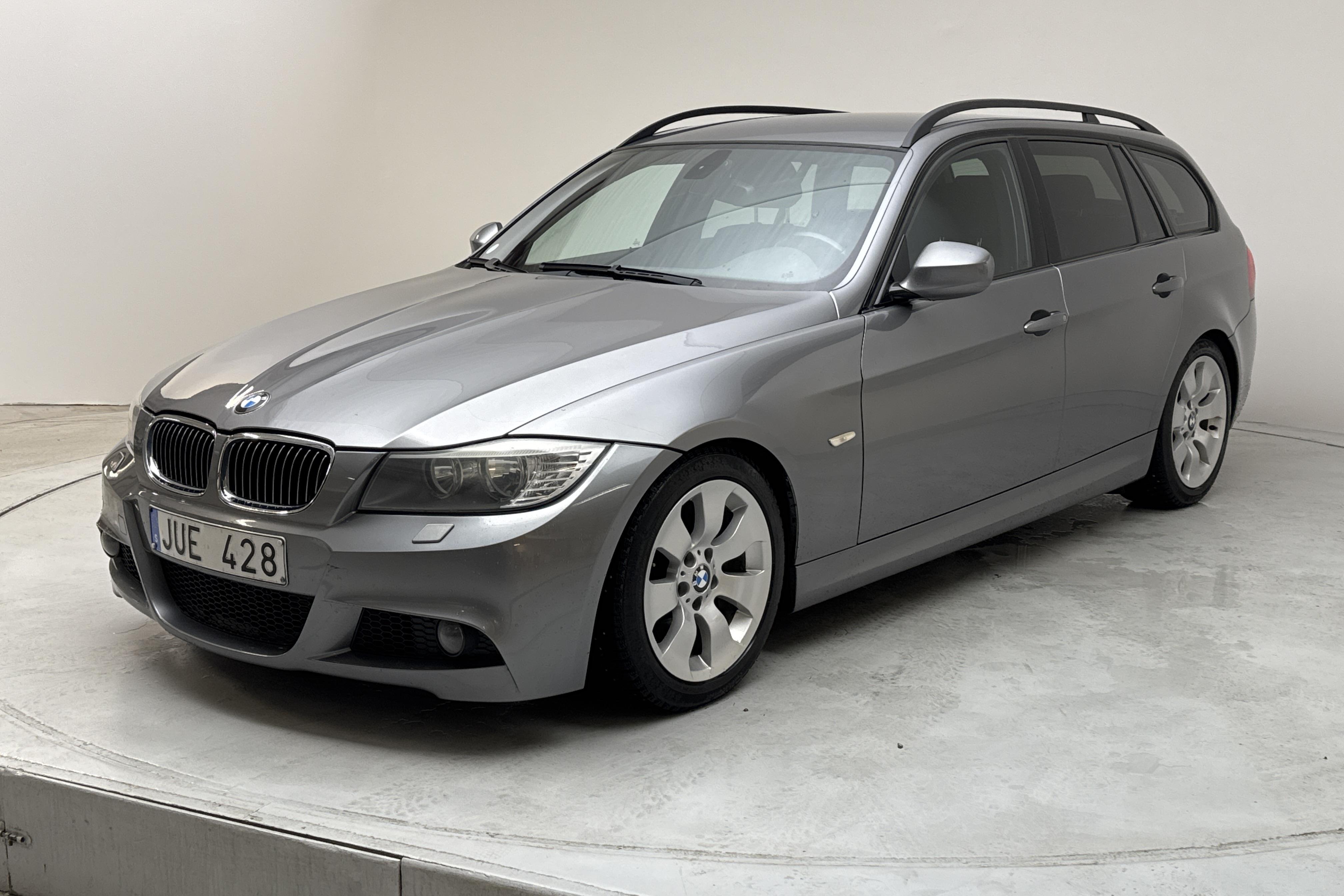 BMW 335d Touring, E91 (286hk) - 14 705 mil - Automat - grå - 2009