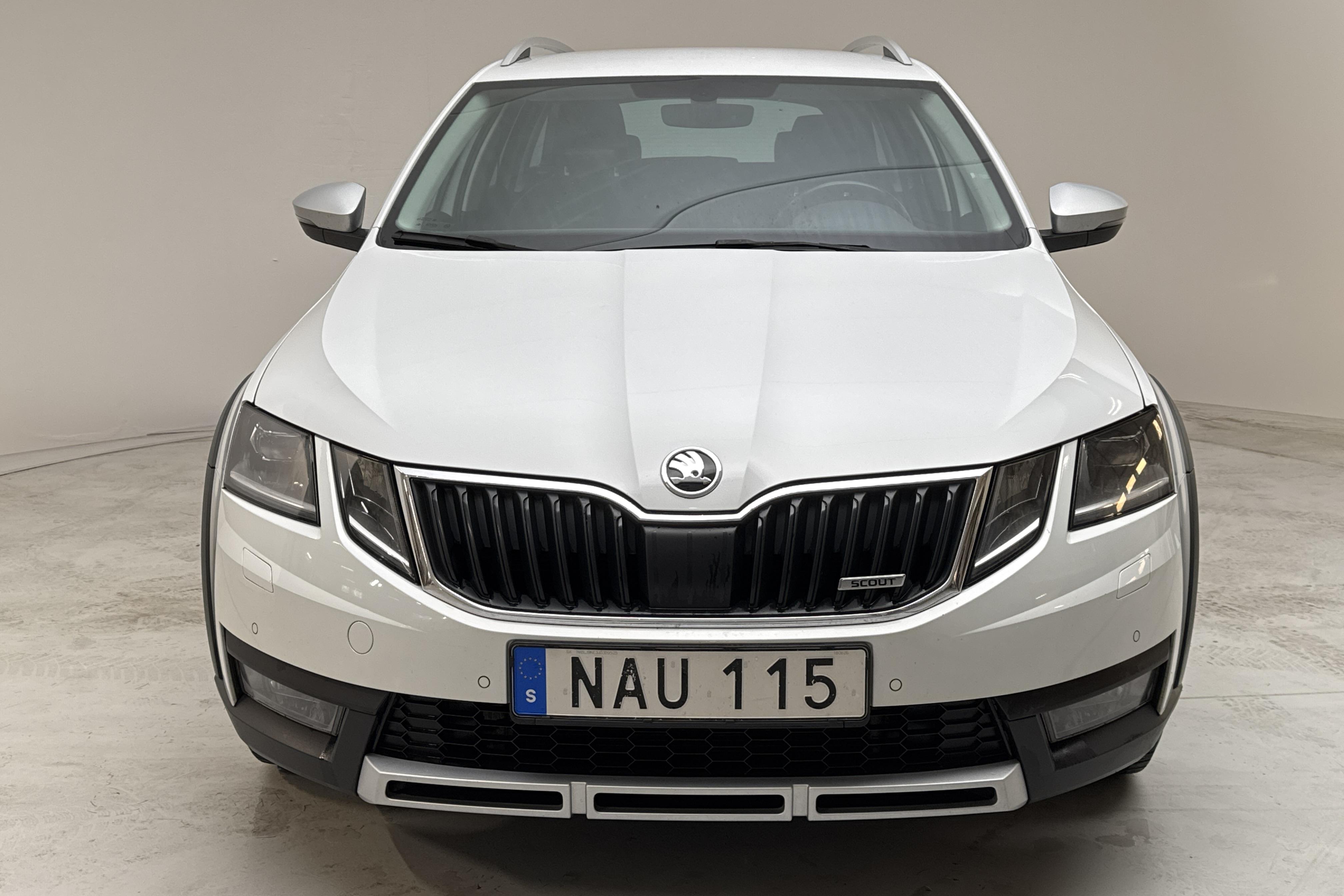 Skoda Octavia Scout II 2.0 TDI 4X4 (150hk) - 266 660 km - Automaatne - valge - 2018