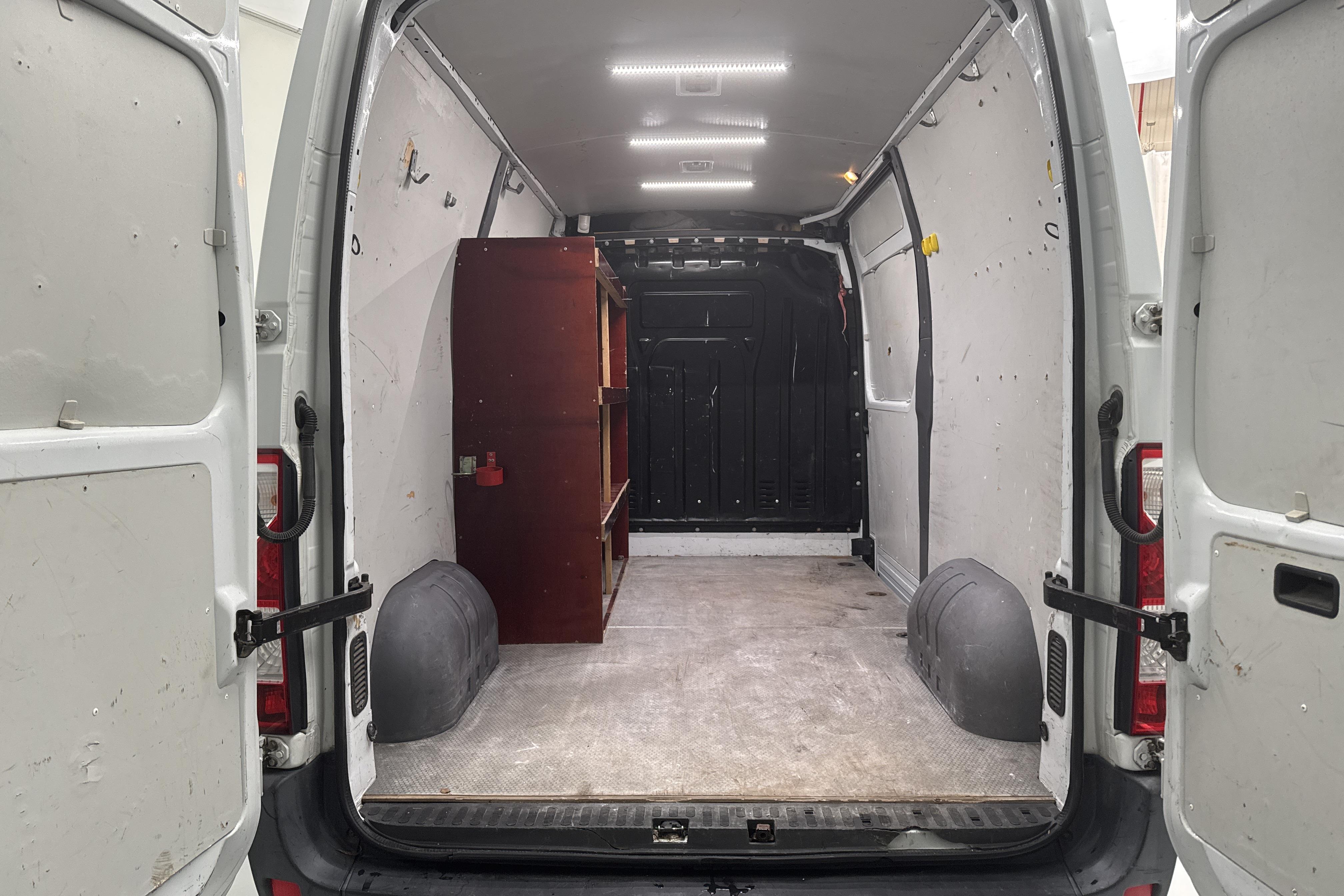 Renault Master 2.3 dCi FAP 2WD (135hk) - 231 960 km - Käsitsi - valge - 2015