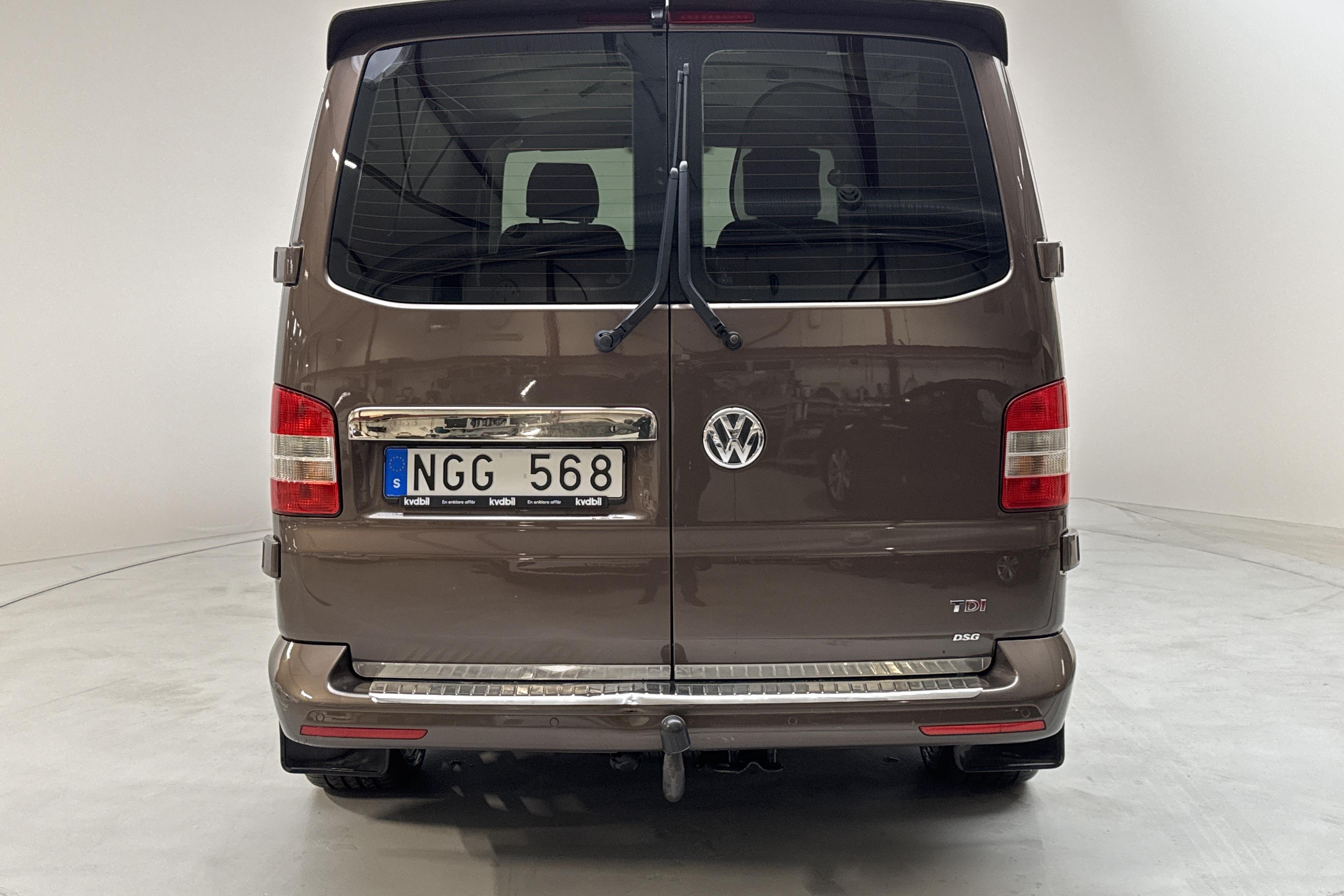 VW Transporter T5 2.0 TDI (180hk) - 240 080 km - Automatic - Light Brown - 2013