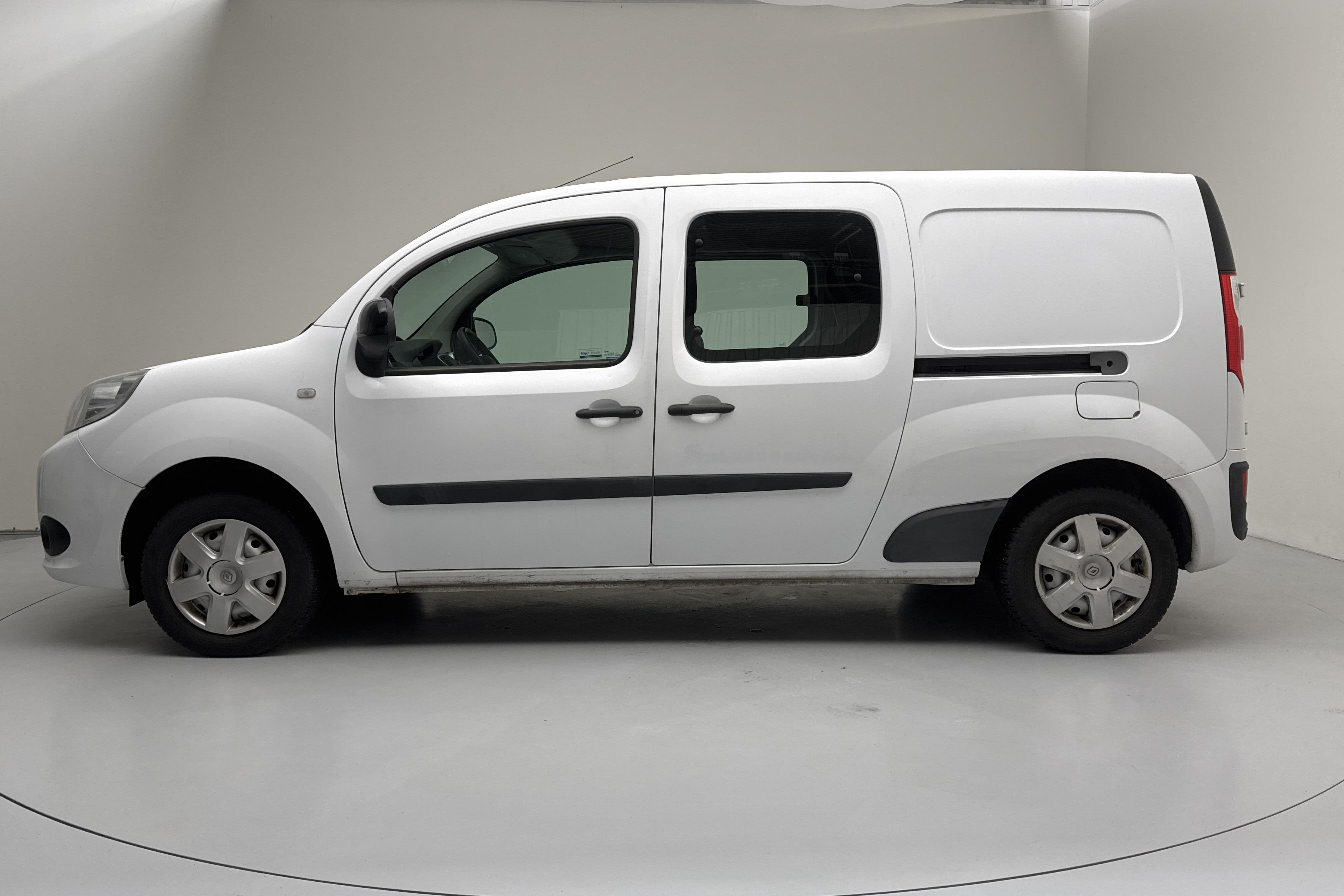 Renault Kangoo 1.5 dCi Maxi Passenger (90hk) - 6 482 mil - Manuell - vit - 2017