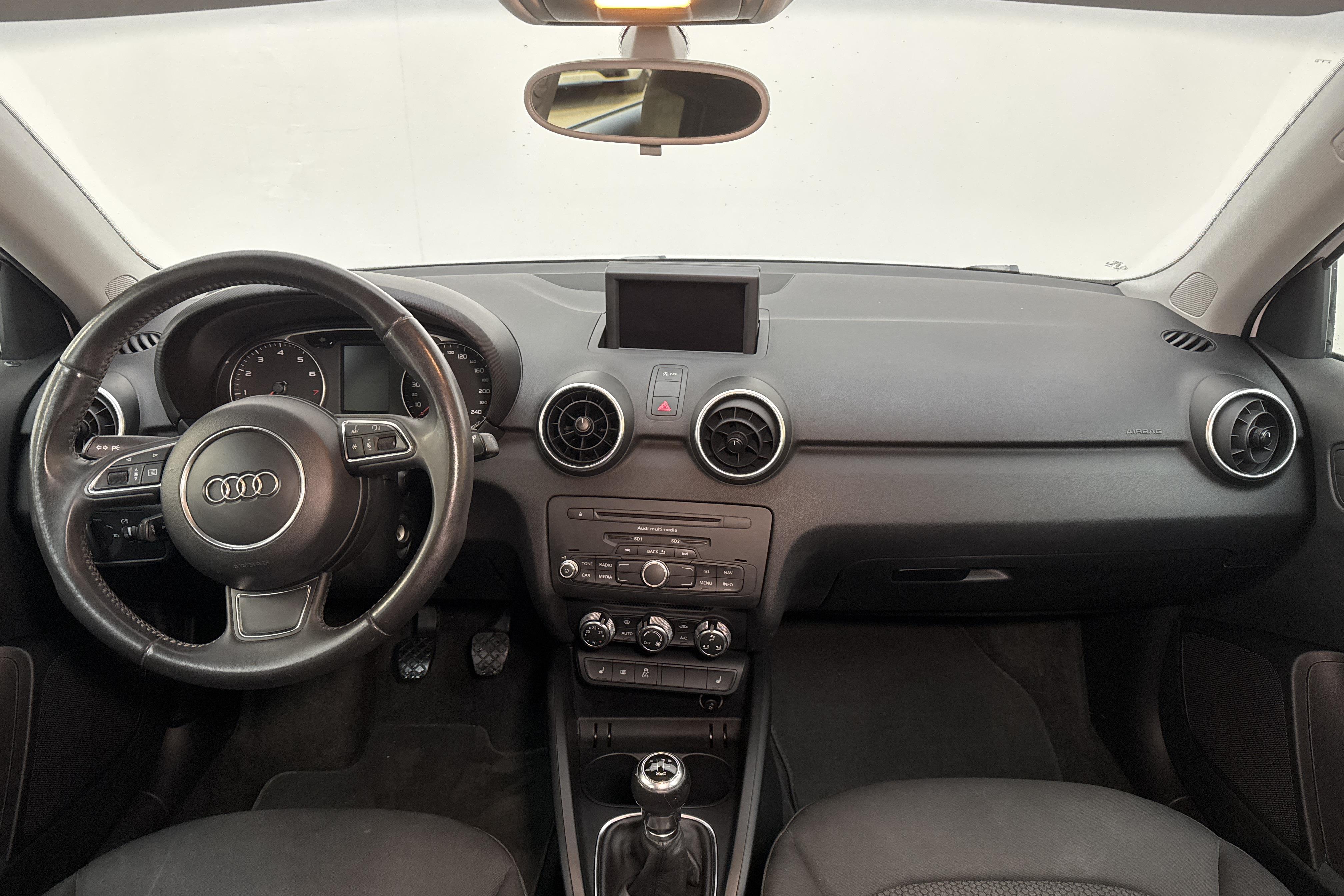 Audi A1 1.2 TFSI Sportback (86hk) - 145 170 km - Manuaalinen - valkoinen - 2014