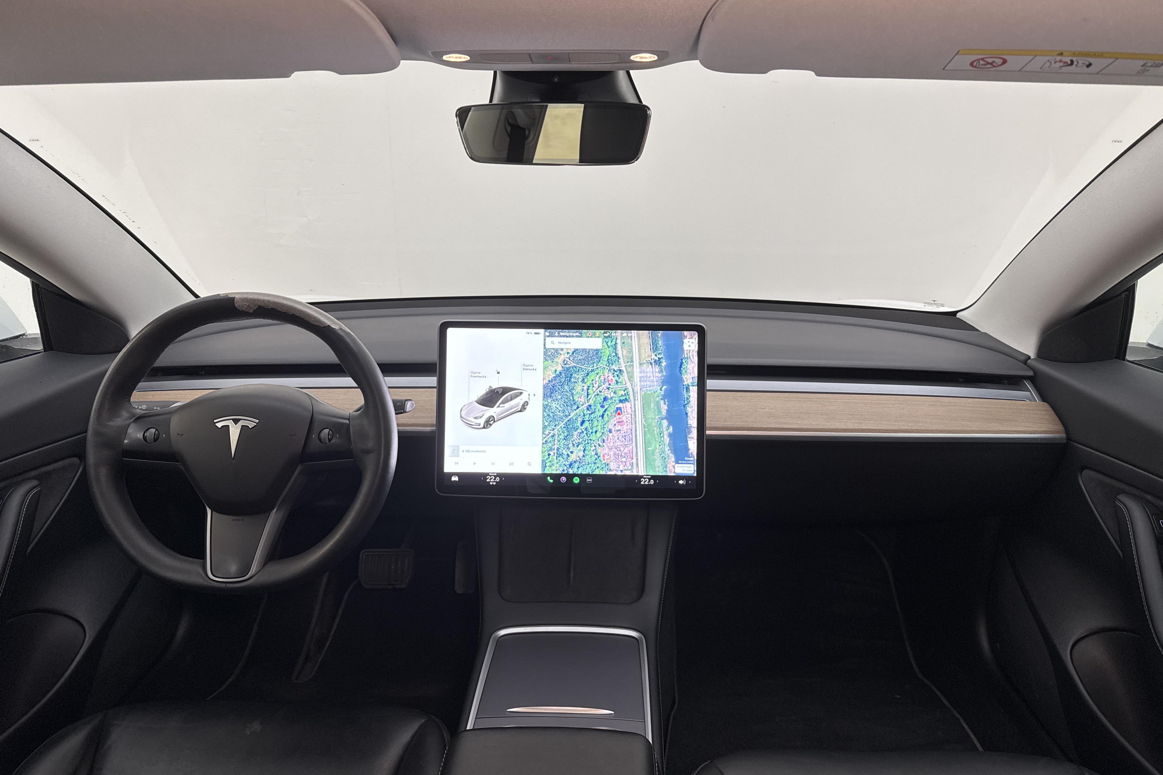 Tesla Model 3 Standard Range RWD - 120 540 km - Automaattinen - valkoinen - 2021