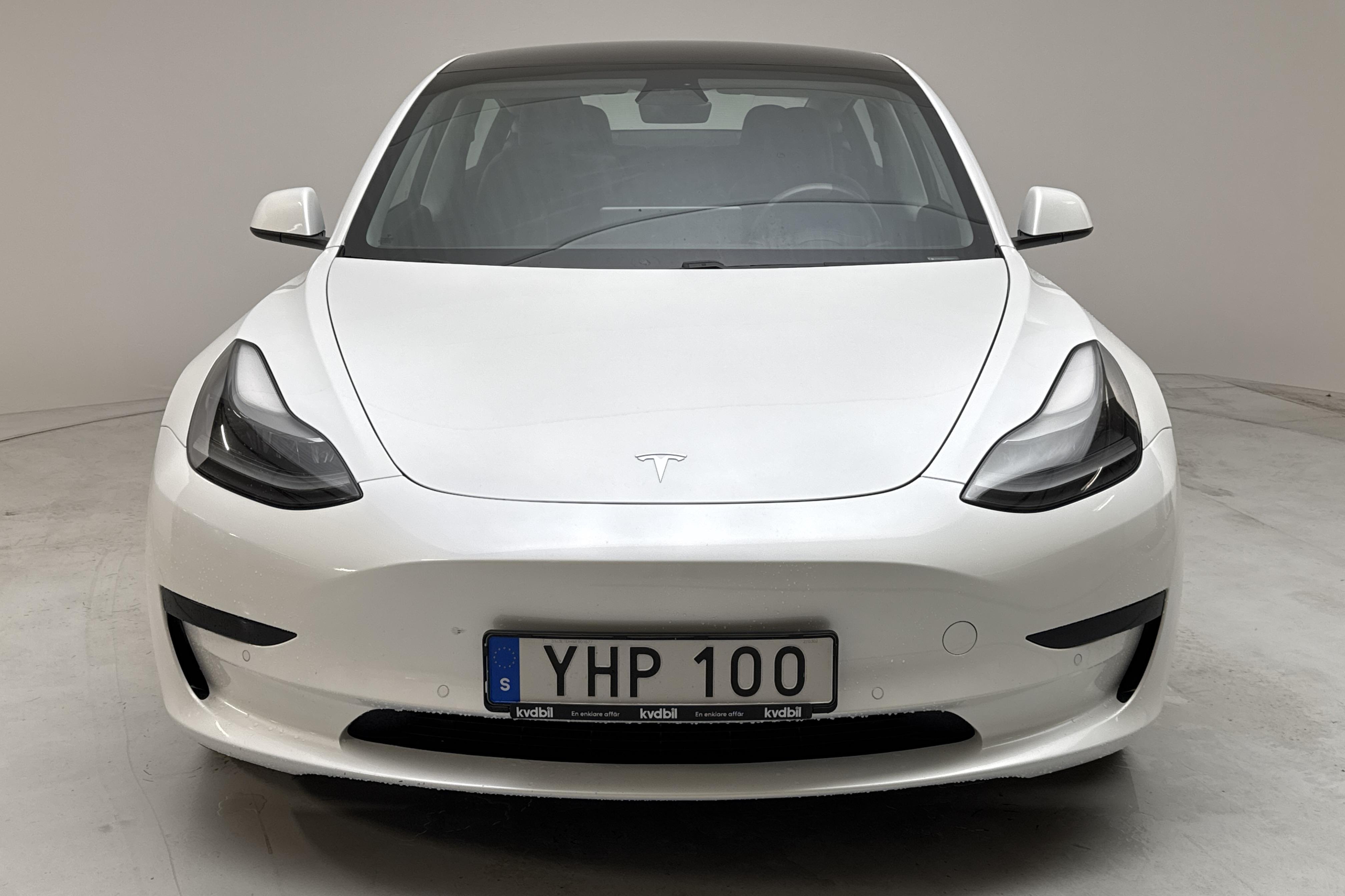 Tesla Model 3 Standard Range RWD - 120 540 km - Automaattinen - valkoinen - 2021