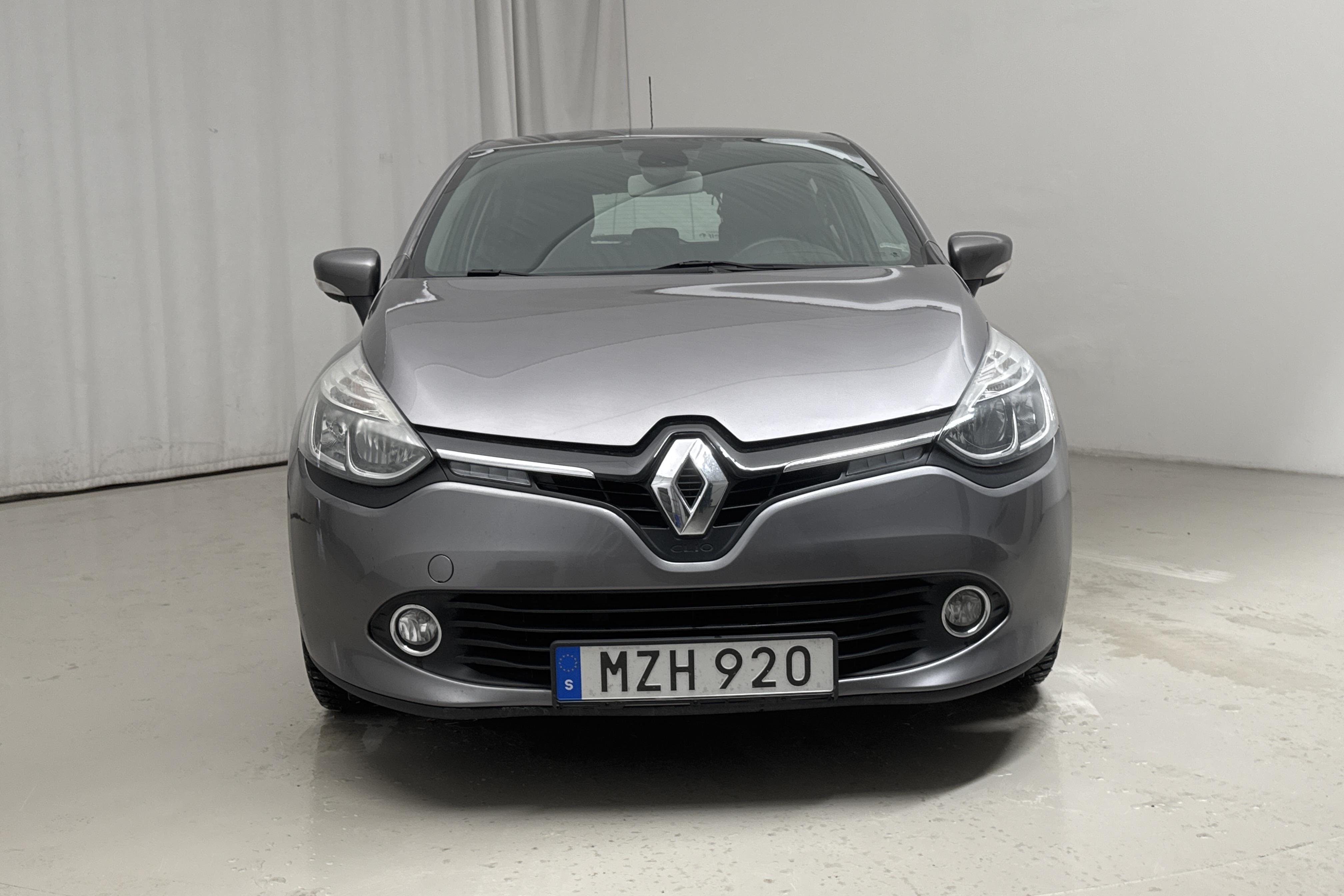 Renault Clio IV 0.9 TCe 90 5dr (90hk) - 144 060 km - Manualna - szary - 2016