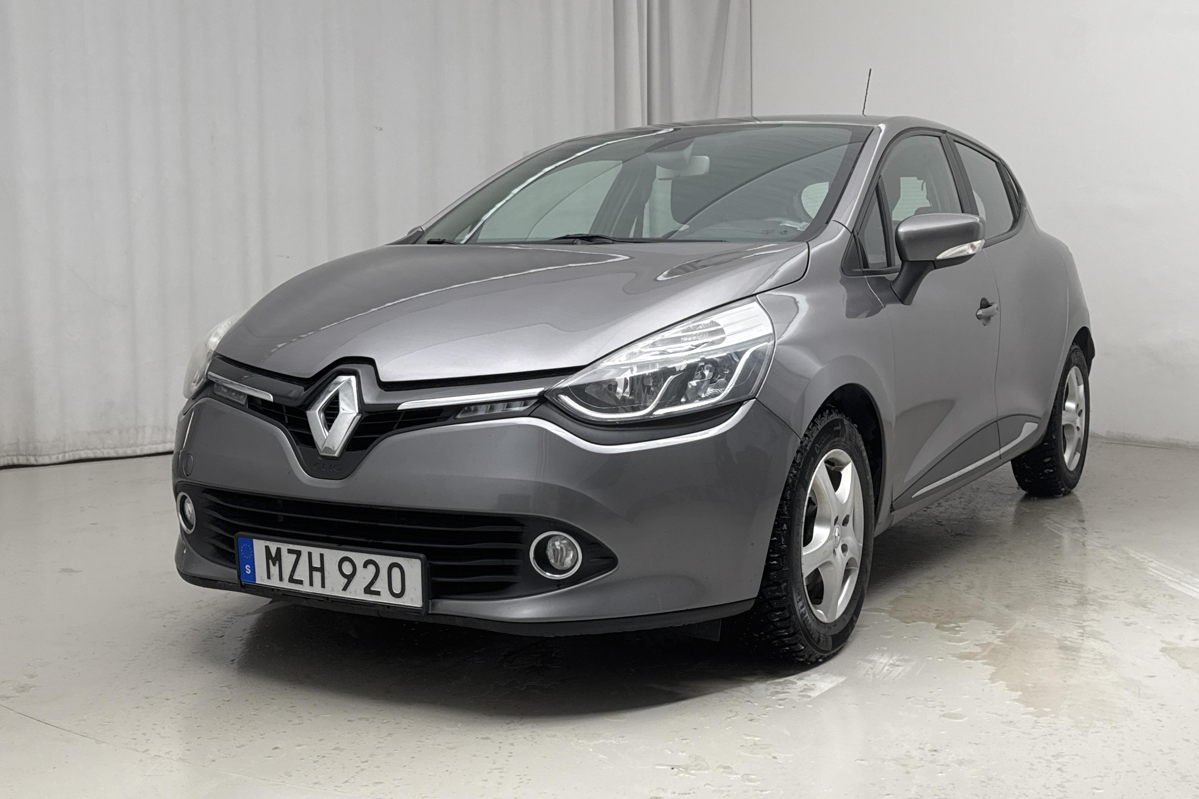 Renault Clio IV 0.9 TCe 90 5dr (90hk) - 144 060 km - Manualna - szary - 2016