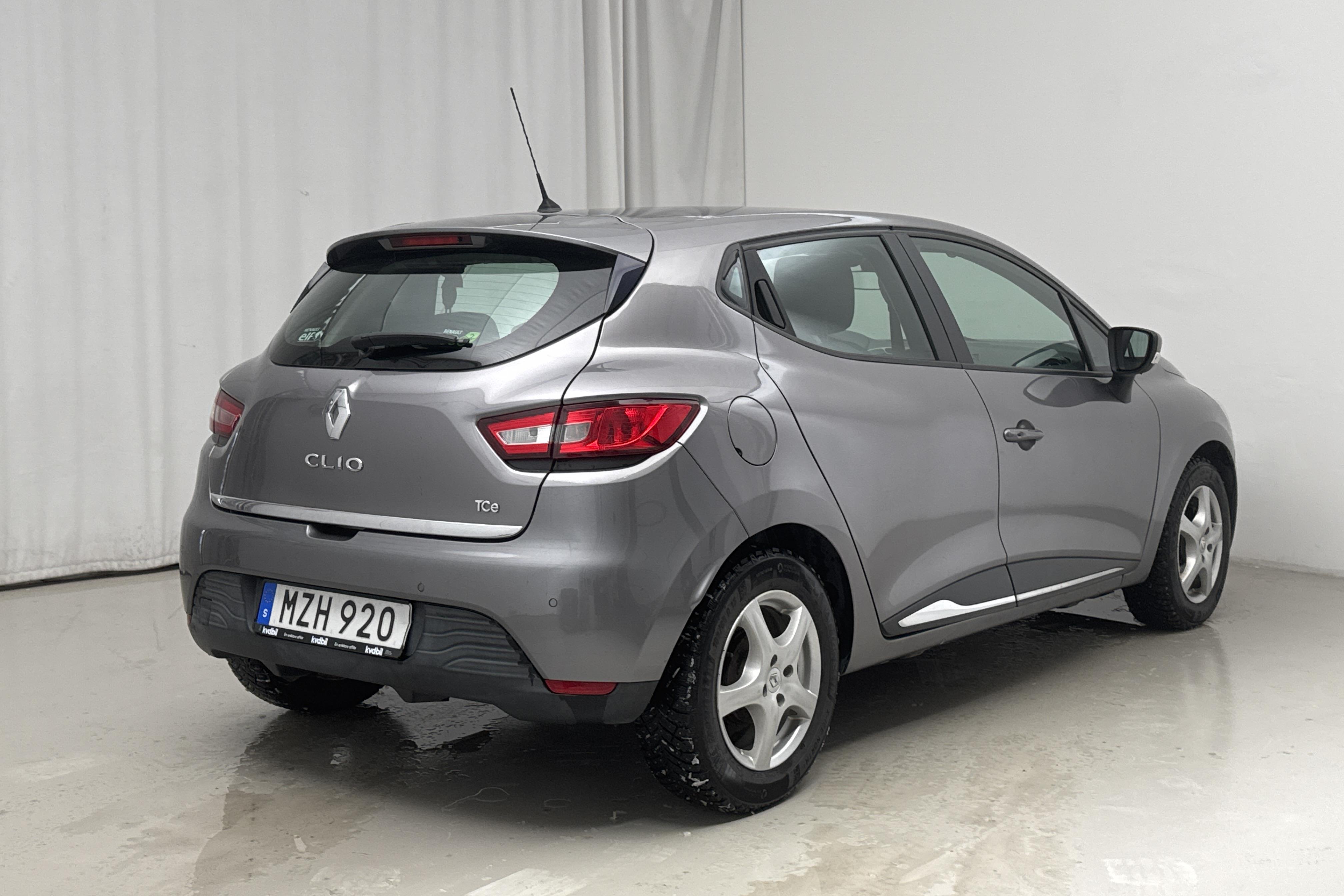 Renault Clio IV 0.9 TCe 90 5dr (90hk) - 144 060 km - Manualna - szary - 2016