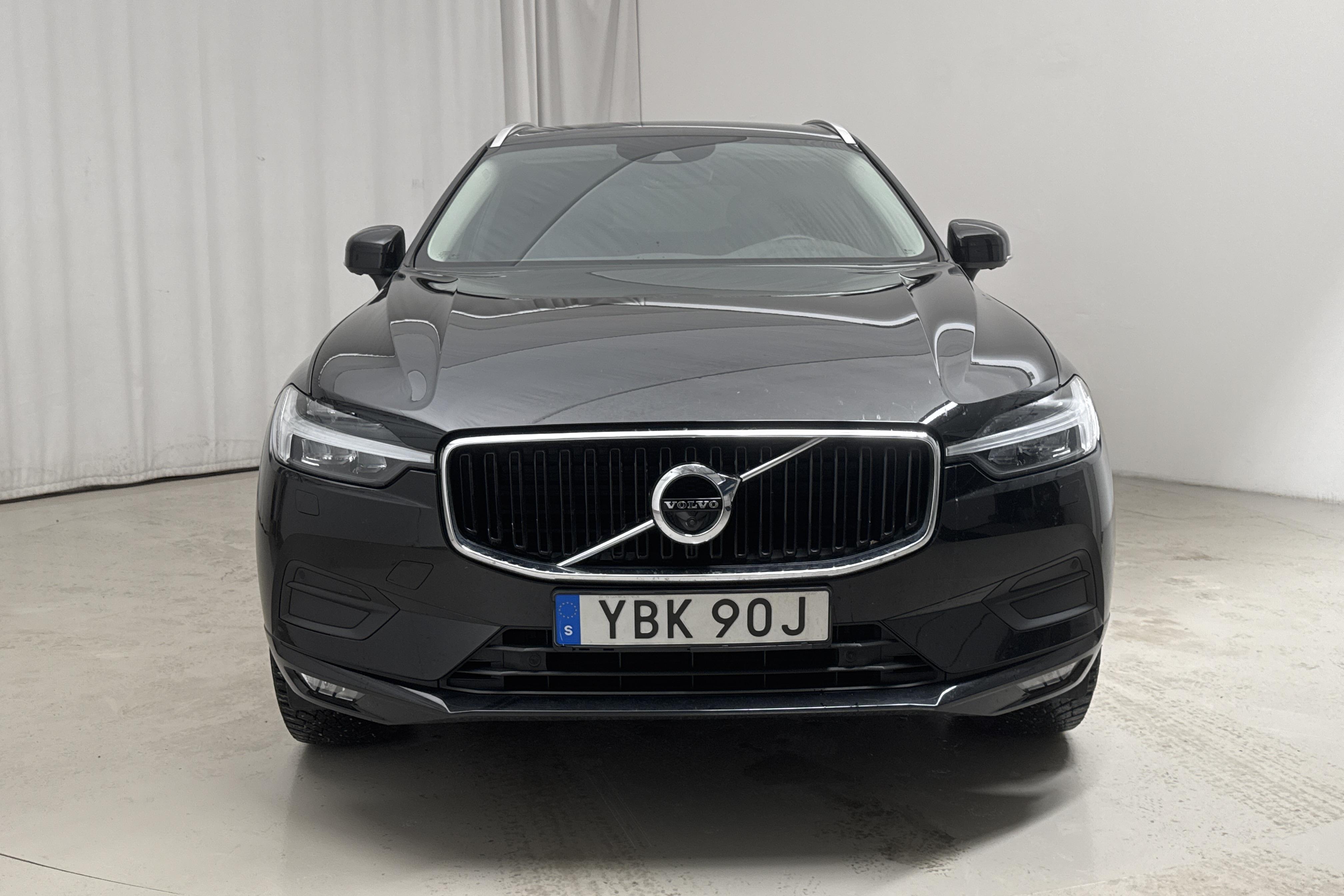 Volvo XC60 B4 AWD Mildhybrid, Diesel (197hk) - 66 210 km - Automatic - black - 2021