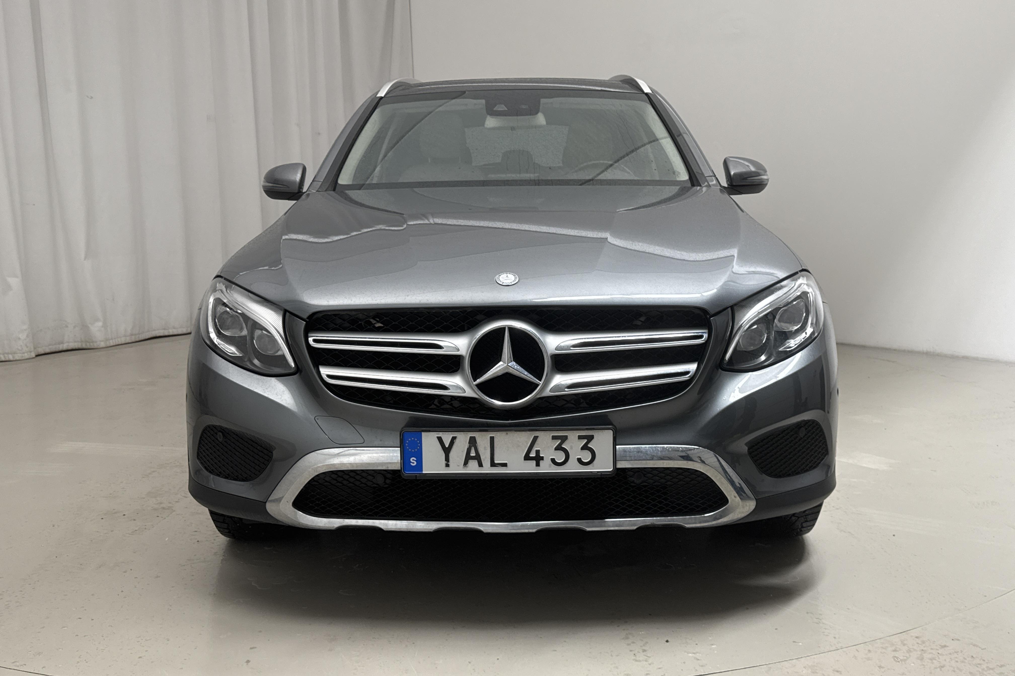 Mercedes GLC 220 d 4MATIC X253 (170hk) - 11 606 mil - Automat - grå - 2016