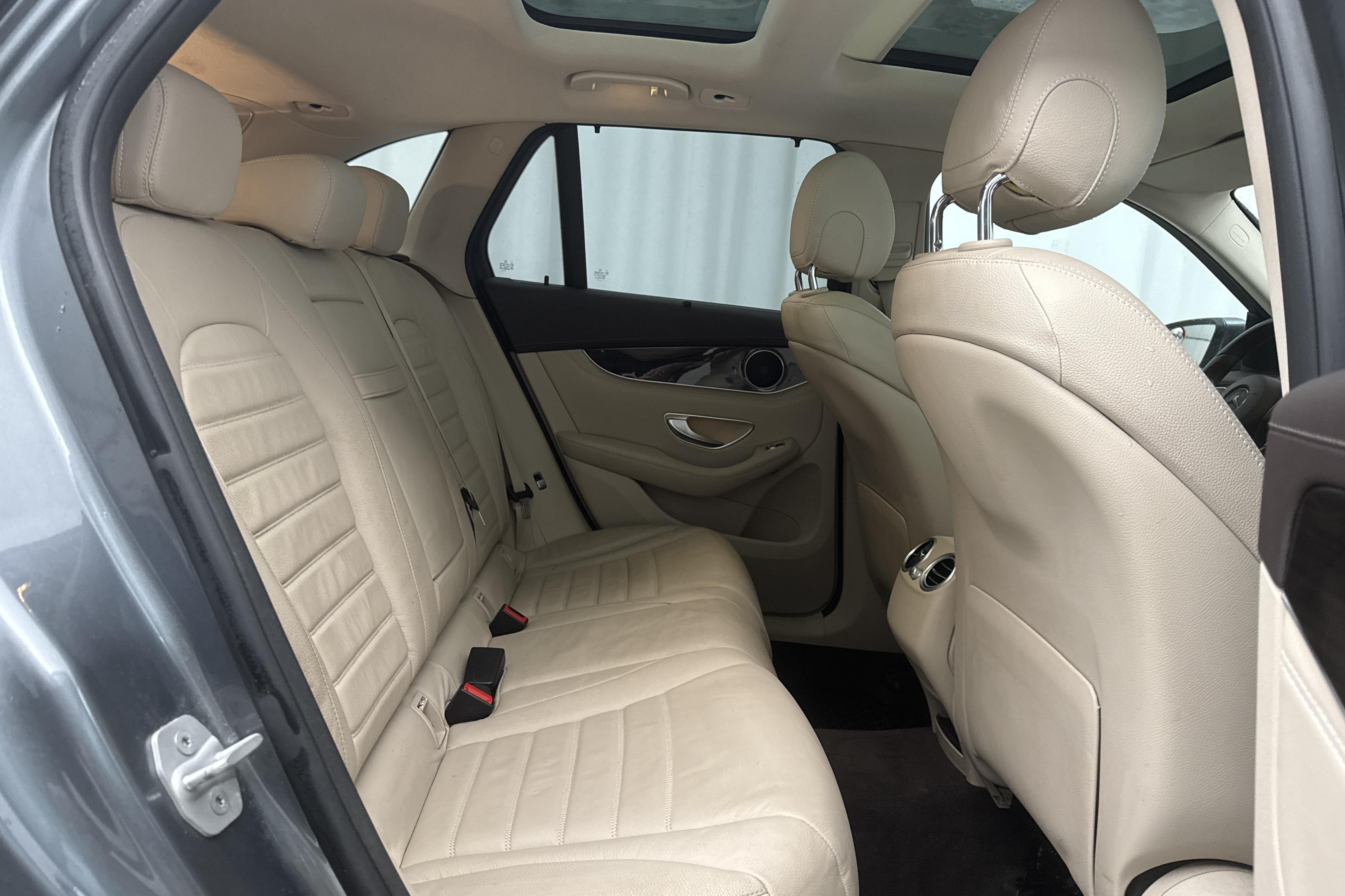 Mercedes GLC 220 d 4MATIC X253 (170hk) - 11 606 mil - Automat - grå - 2016