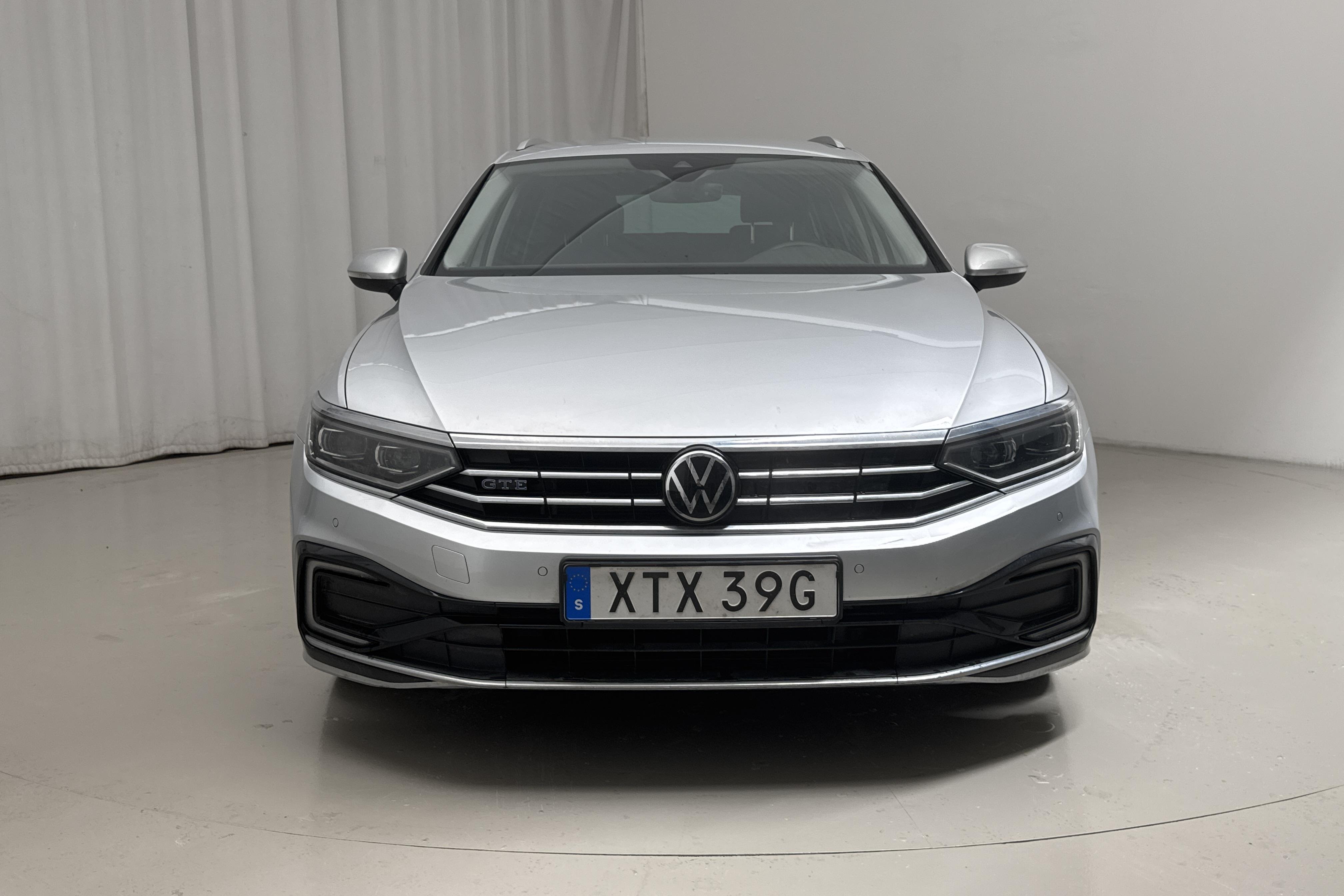 VW Passat 1.4 GTE Sportscombi (218hk) - 7 347 mil - Automat - silver - 2021