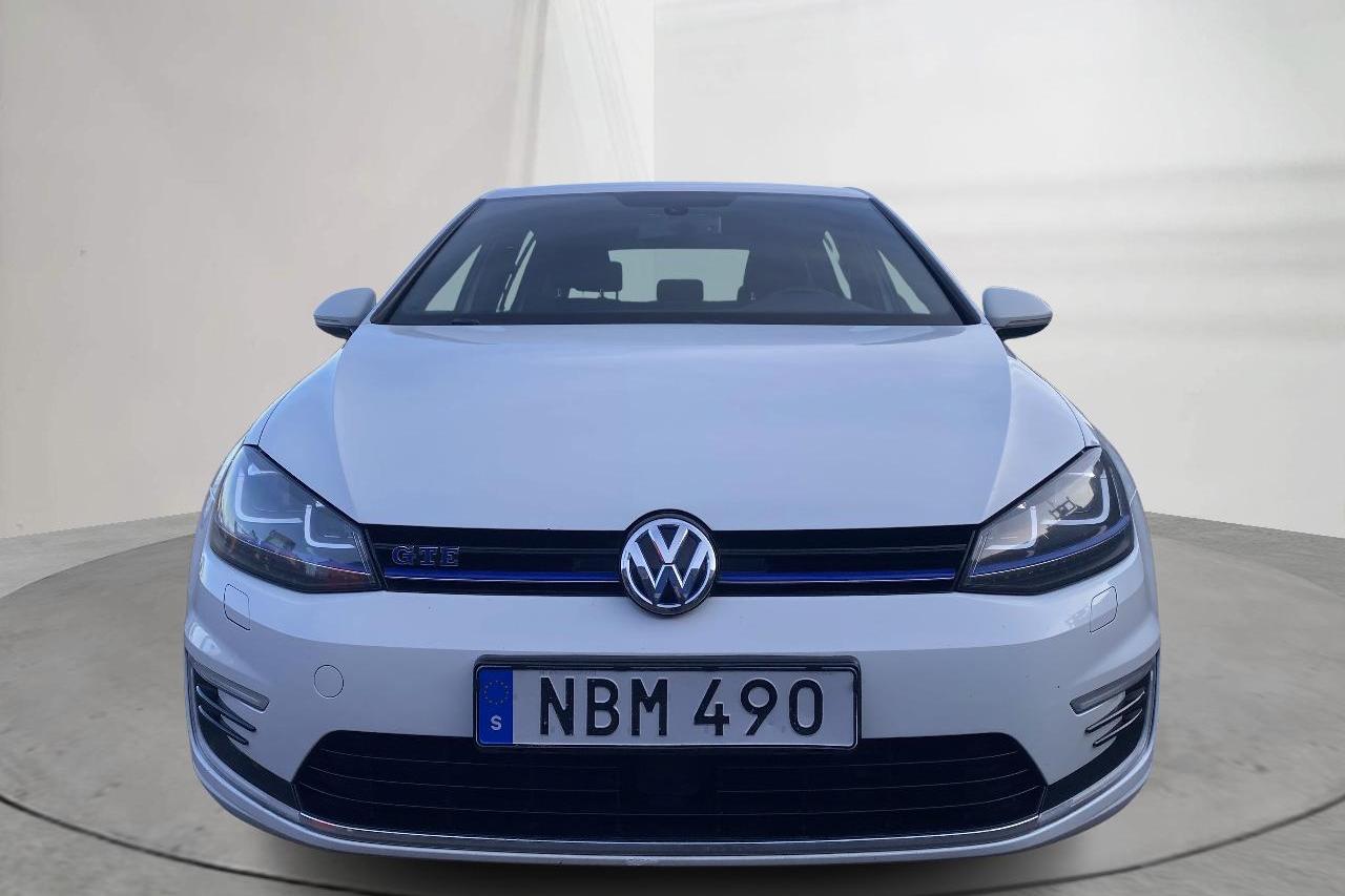 VW Golf VII 1.4 Plug-in-Hybrid 5dr (204hk) - 25 528 mil - Automat - vit - 2016