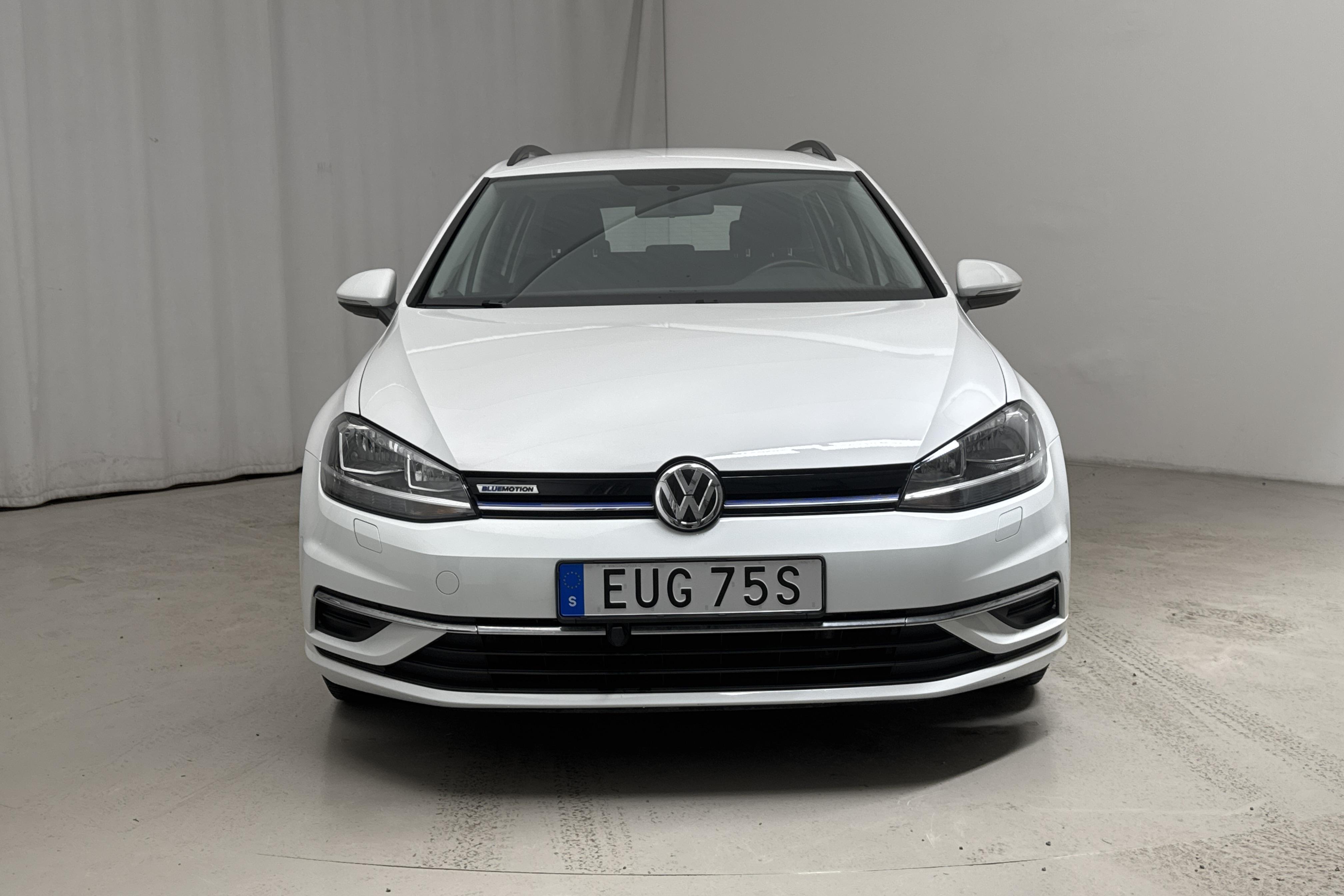 VW Golf VII 1.5 TGI Sportscombi (130hk) - 2 845 mil - Automat - vit - 2020