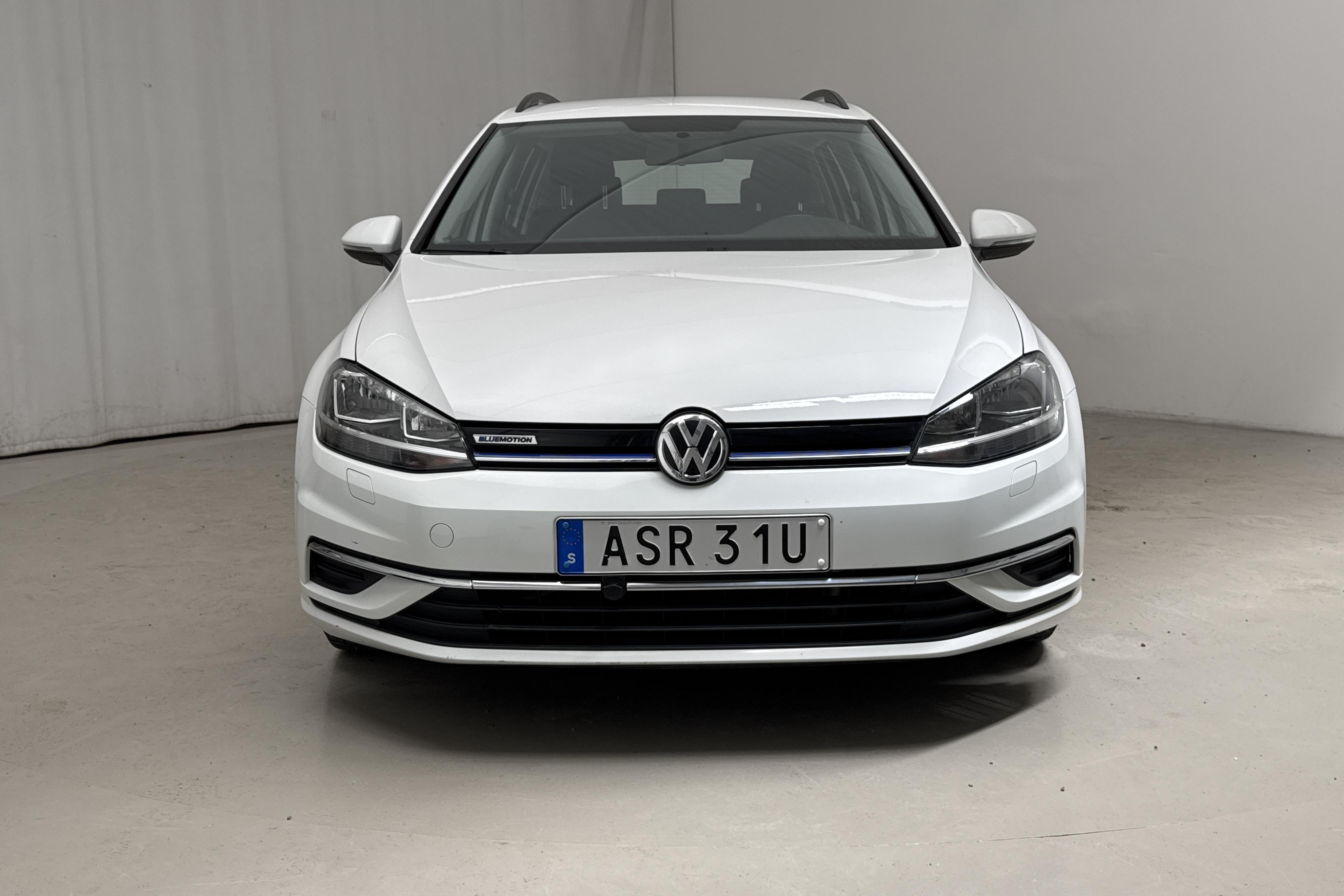 VW Golf VII 1.5 TGI Sportscombi (130hk) - 8 672 mil - Automat - vit - 2020