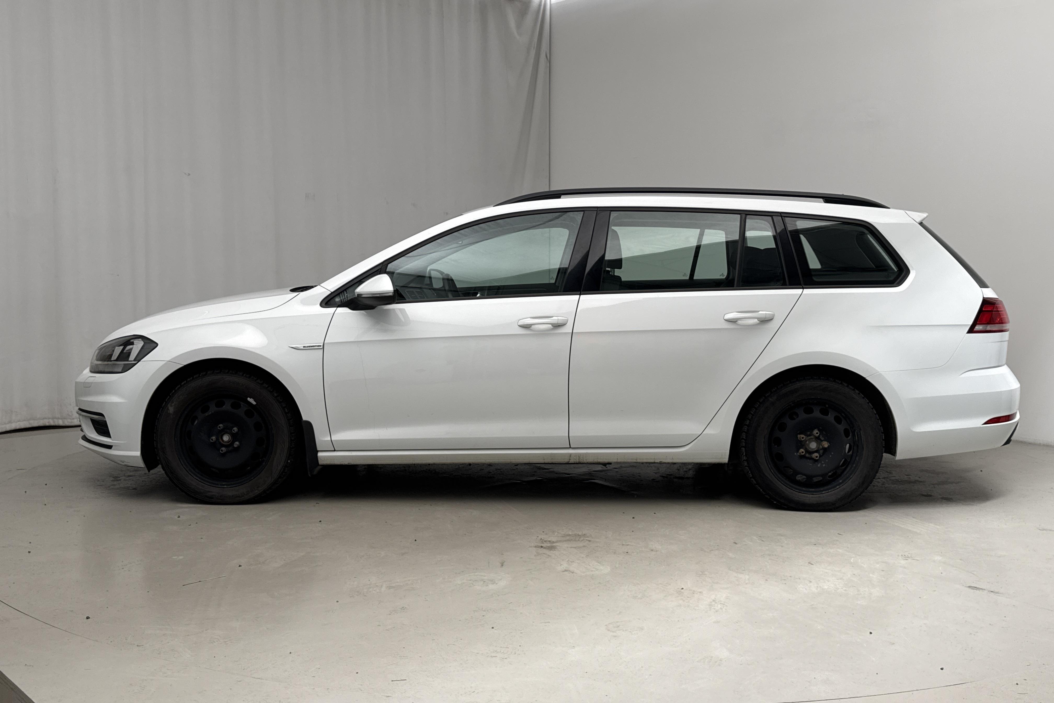 VW Golf VII 1.5 TGI Sportscombi (130hk) - 8 672 mil - Automat - vit - 2020