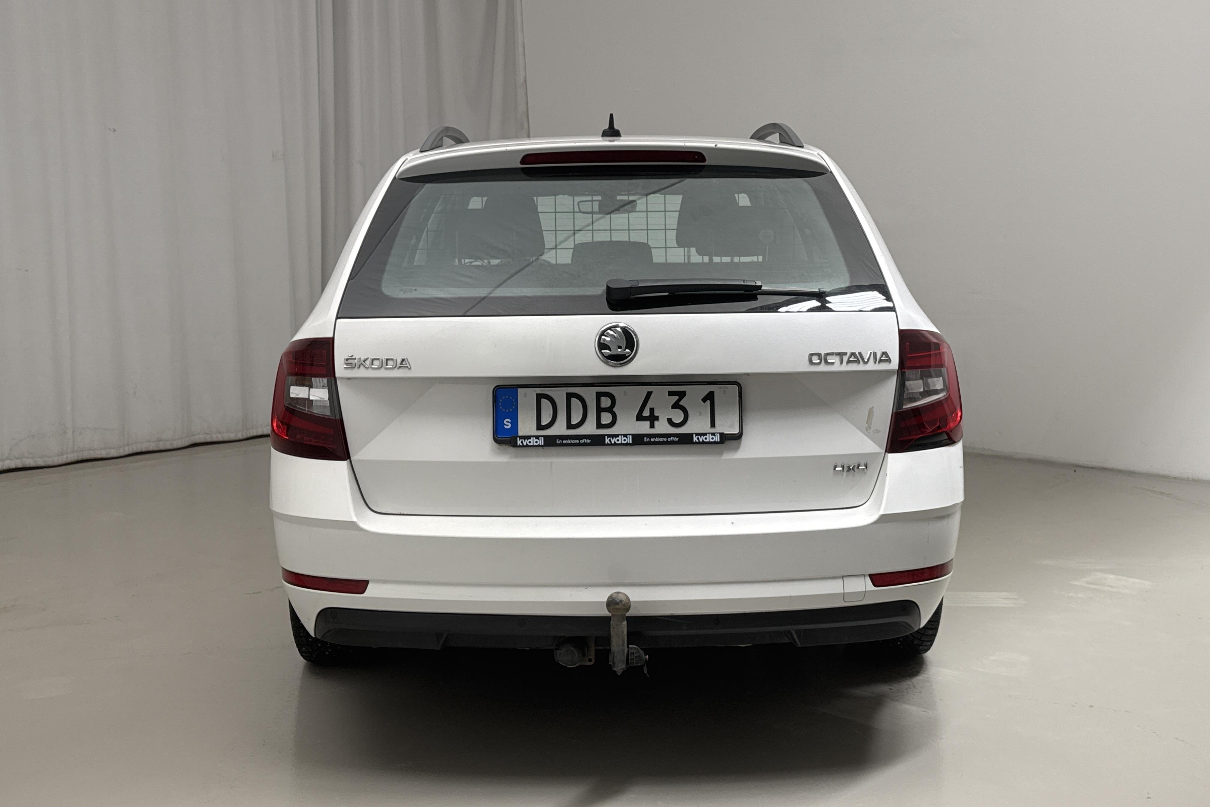 Skoda Octavia III 2.0 TDI CR Combi 4x4 (150hk) - 14 859 mil - Manuell - vit - 2018