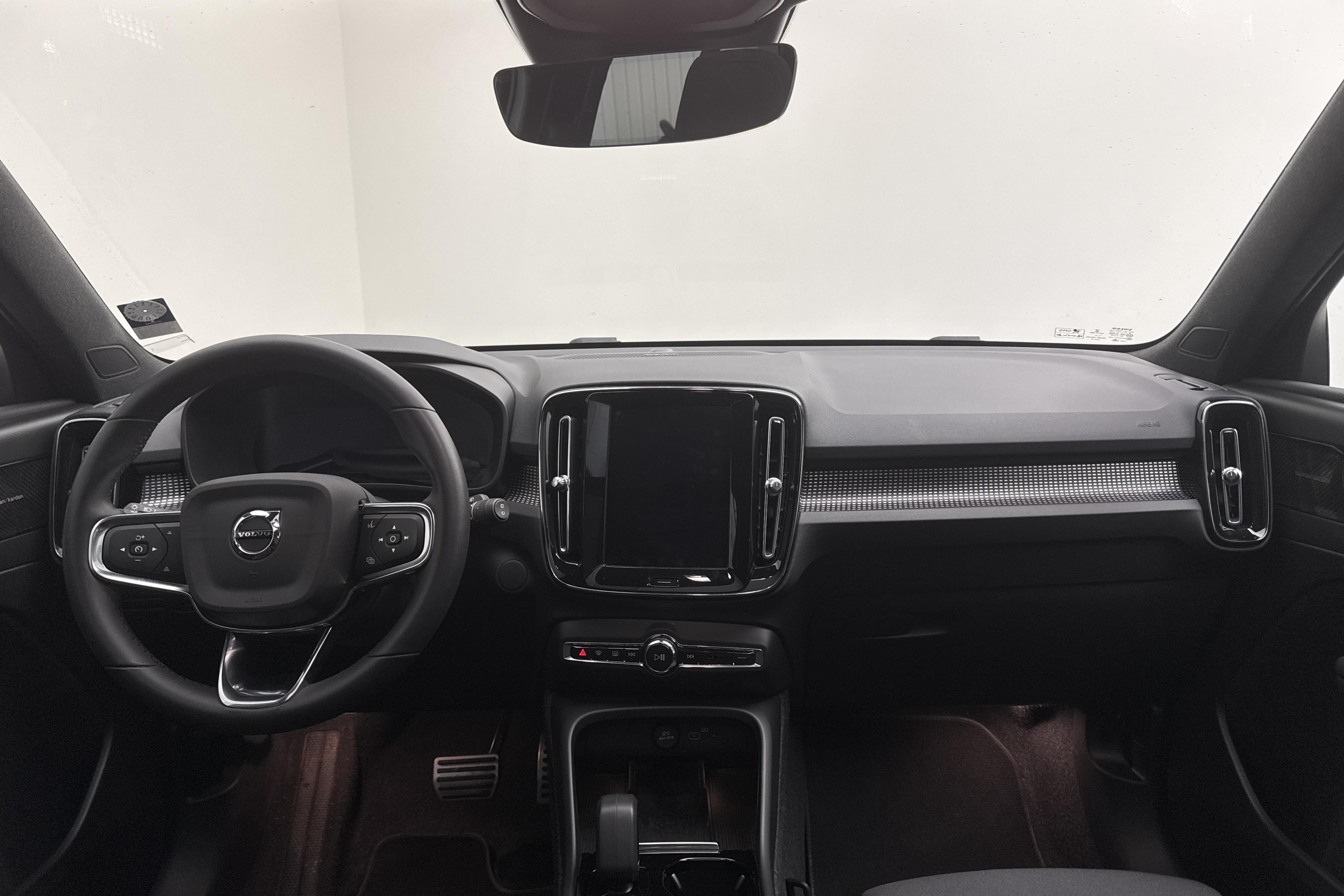 Volvo XC40 P6 Recharge (231hk) - 51 380 km - Automatyczna - czarny - 2022