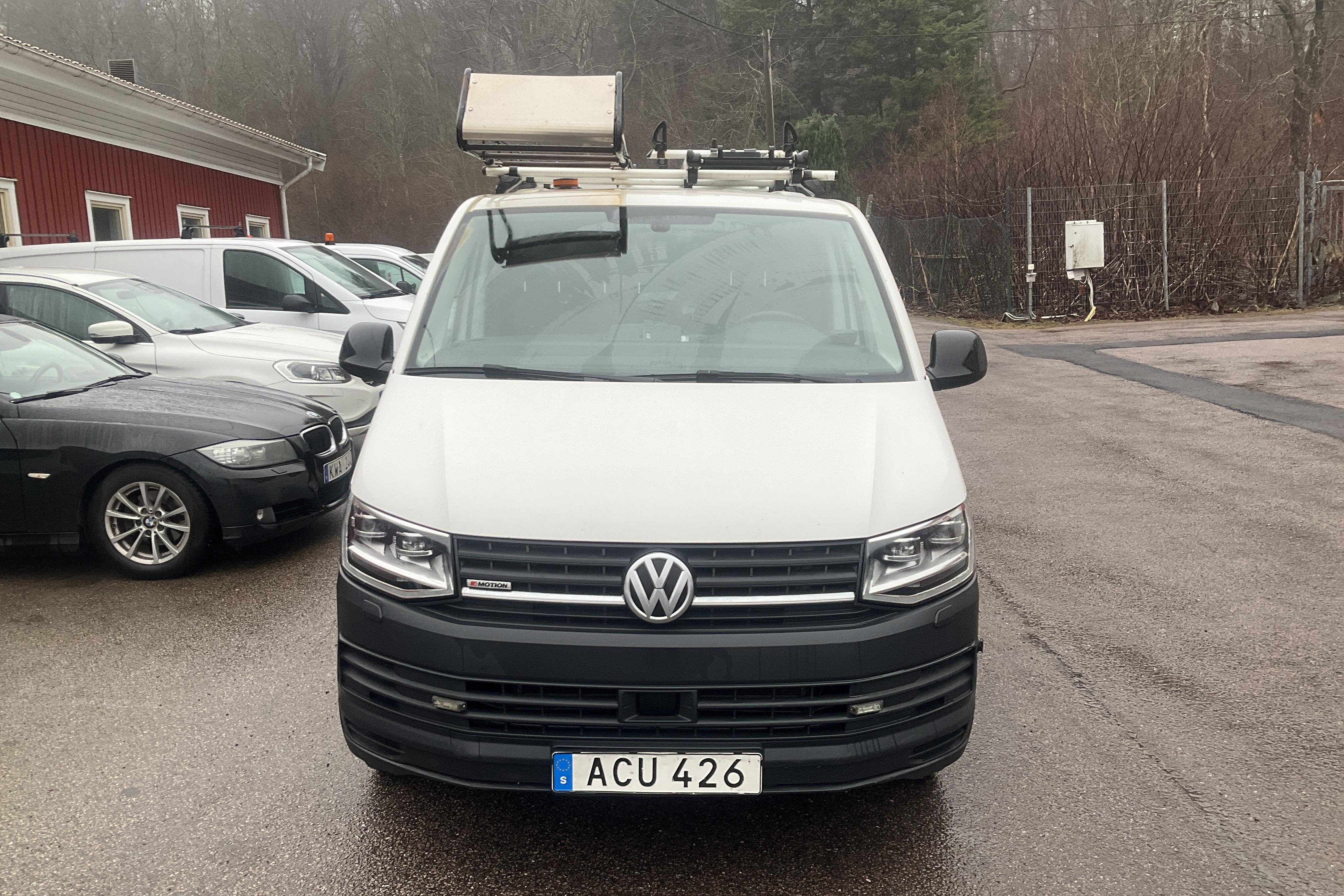 VW Transporter T6 2.0 TDI BMT Skåp 4MOTION (150hk) - 10 880 mil - Automat - vit - 2018