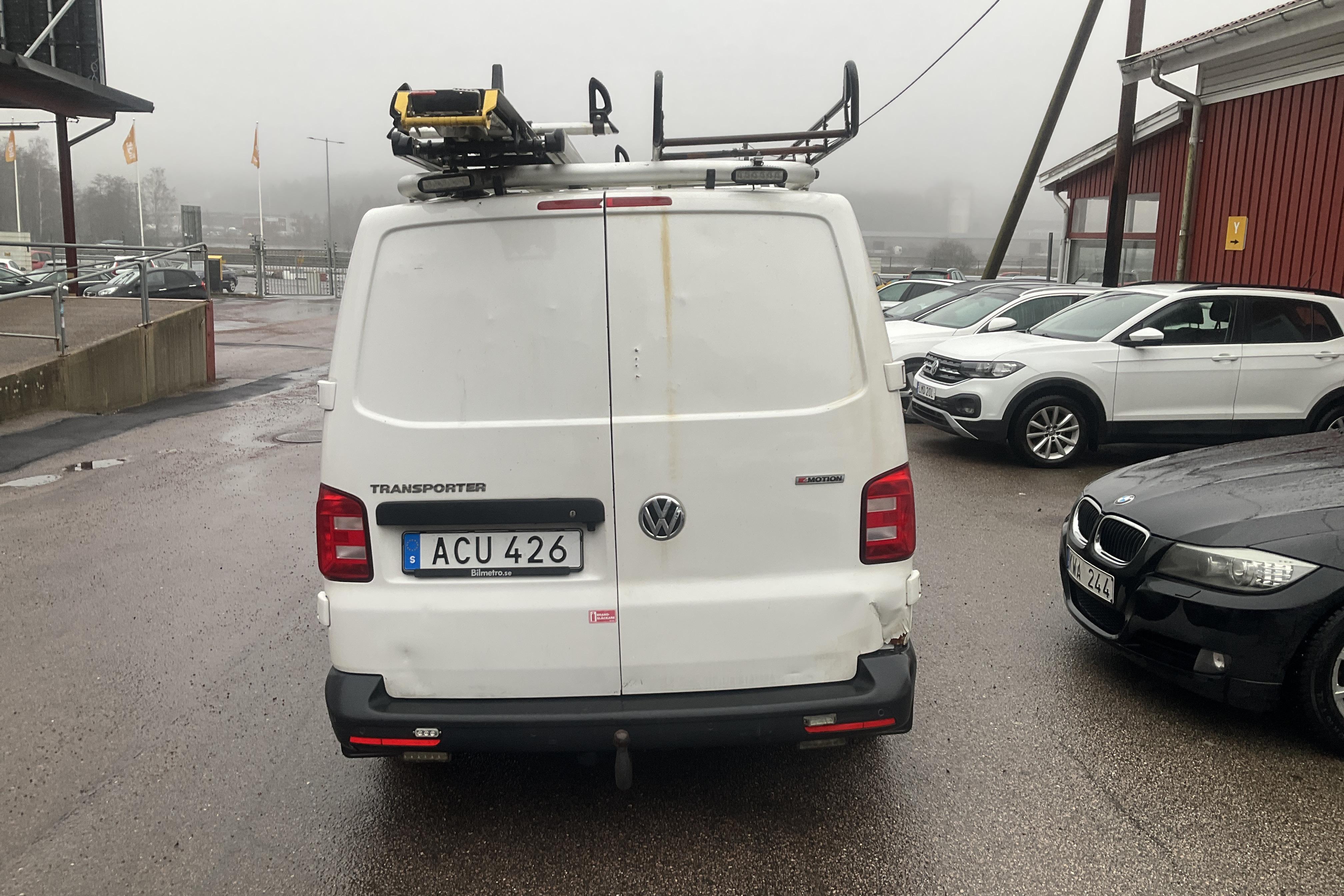 VW Transporter T6 2.0 TDI BMT Skåp 4MOTION (150hk) - 10 880 mil - Automat - vit - 2018