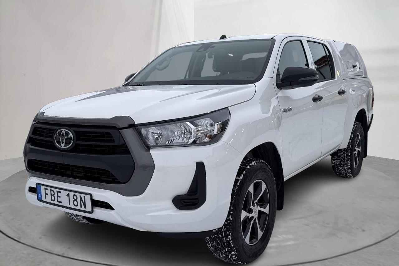 Toyota Hilux 2.4 D 4WD (150hk) - 2 042 mil - Manuell - vit - 2024