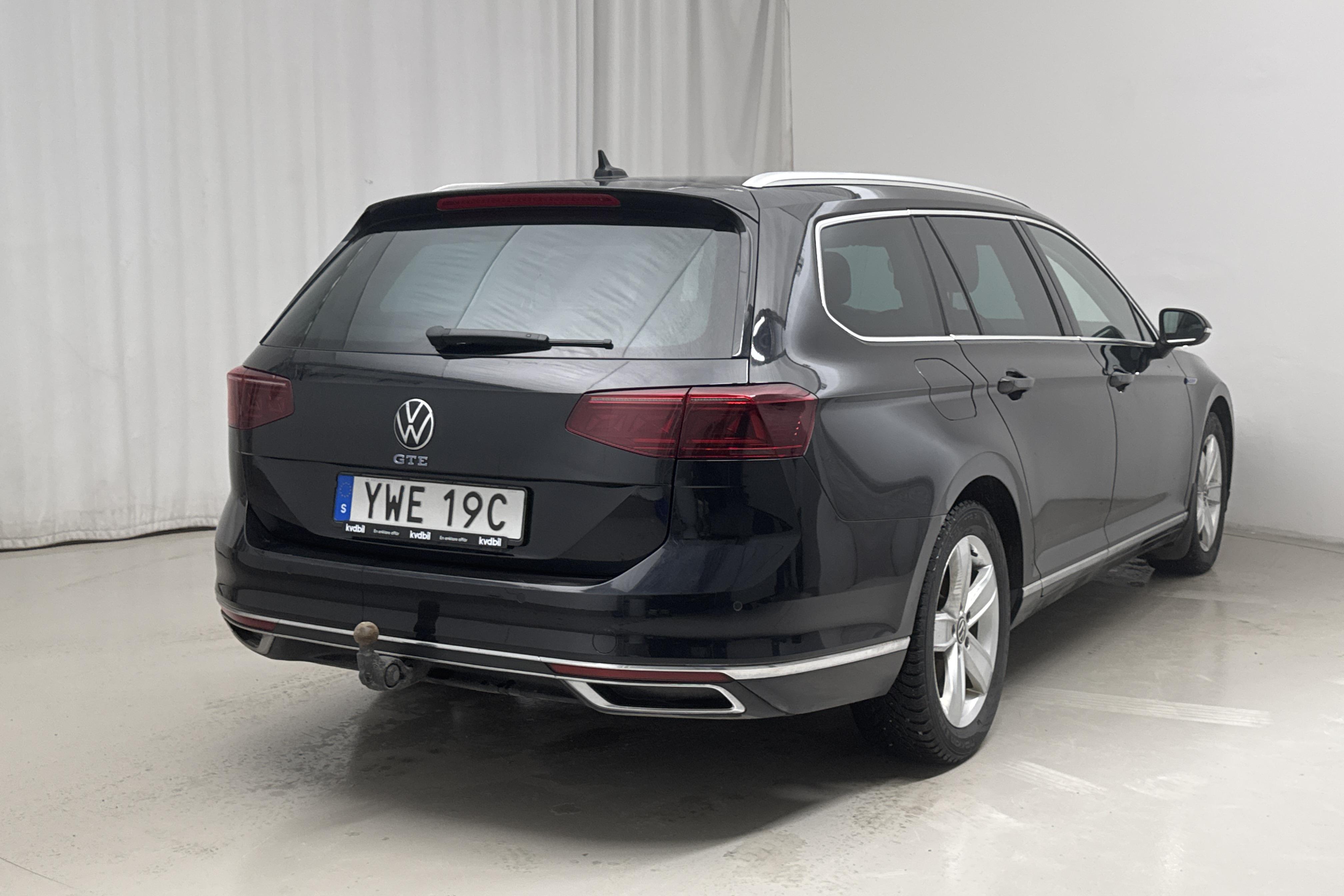 VW Passat 1.4 GTE Sportscombi (218hk) - 10 624 mil - Automat - svart - 2022