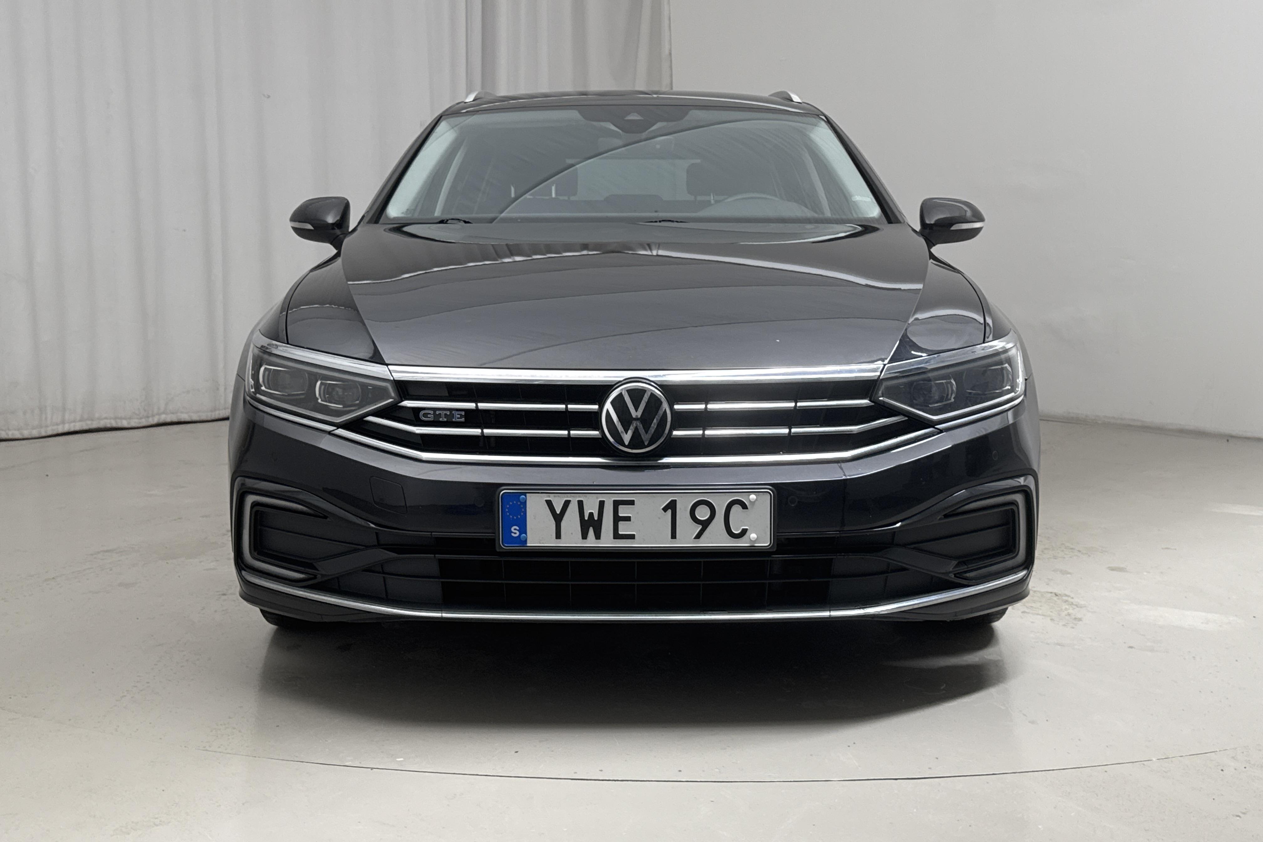 VW Passat 1.4 GTE Sportscombi (218hk) - 10 624 mil - Automat - svart - 2022