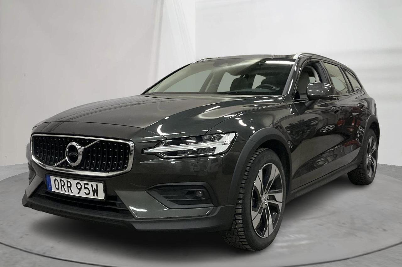 Volvo V60 B4 Cross Country AWD Mildhybrid, Diesel (197hk) - 82 060 km - Automaattinen - Dark Grey - 2022