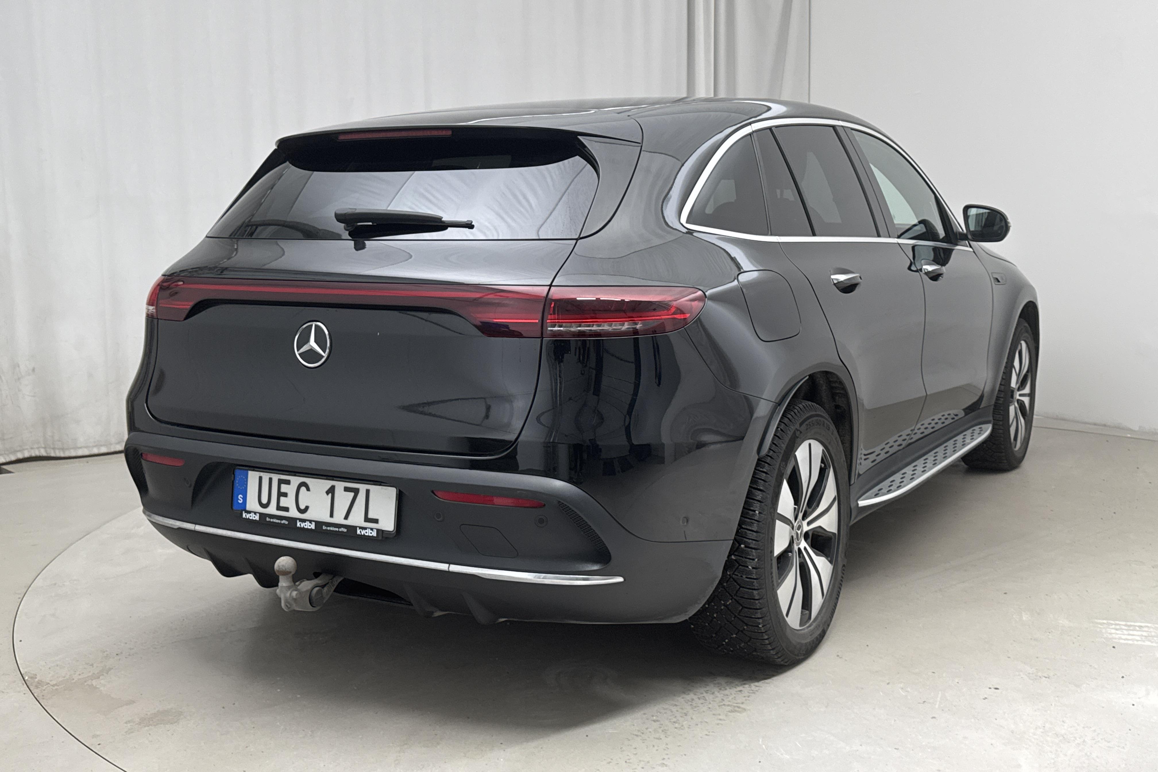 Mercedes EQC 400 4MATIC 80,0 kWh N293 (408hk) - 5 561 mil - Automat - svart - 2021