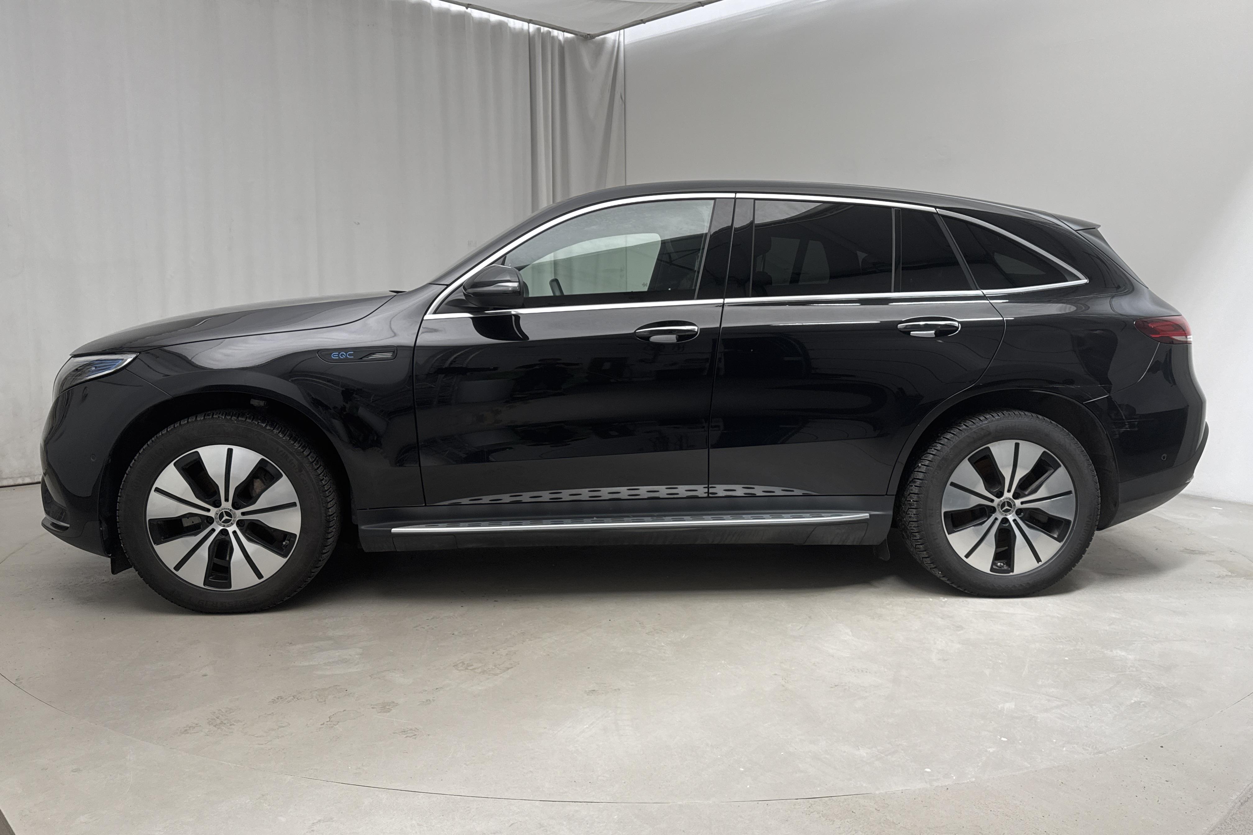 Mercedes EQC 400 4MATIC 80,0 kWh N293 (408hk) - 5 561 mil - Automat - svart - 2021