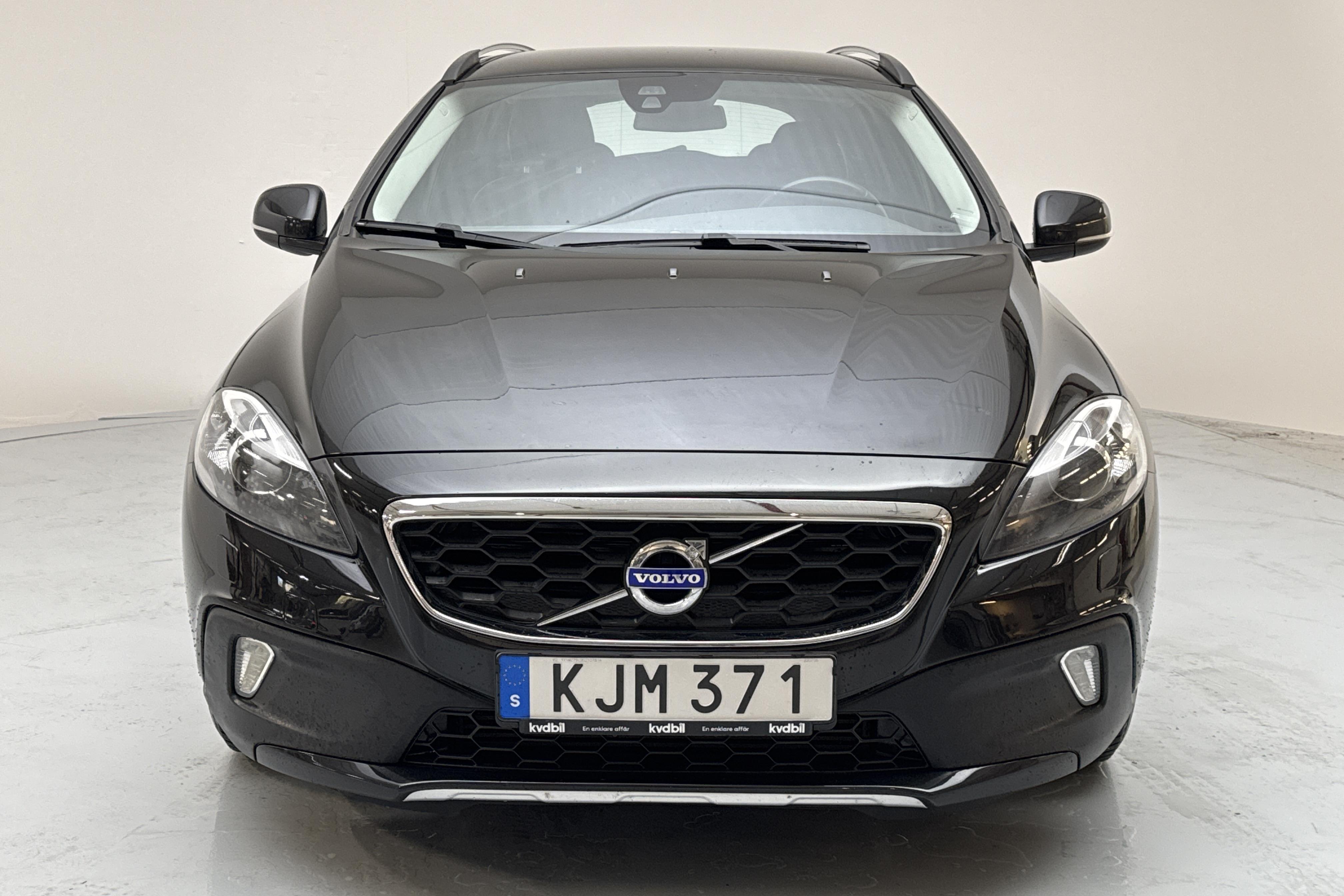 Volvo V40 Cross Country D3 (150hk) - 187 670 km - Automaattinen - musta - 2016