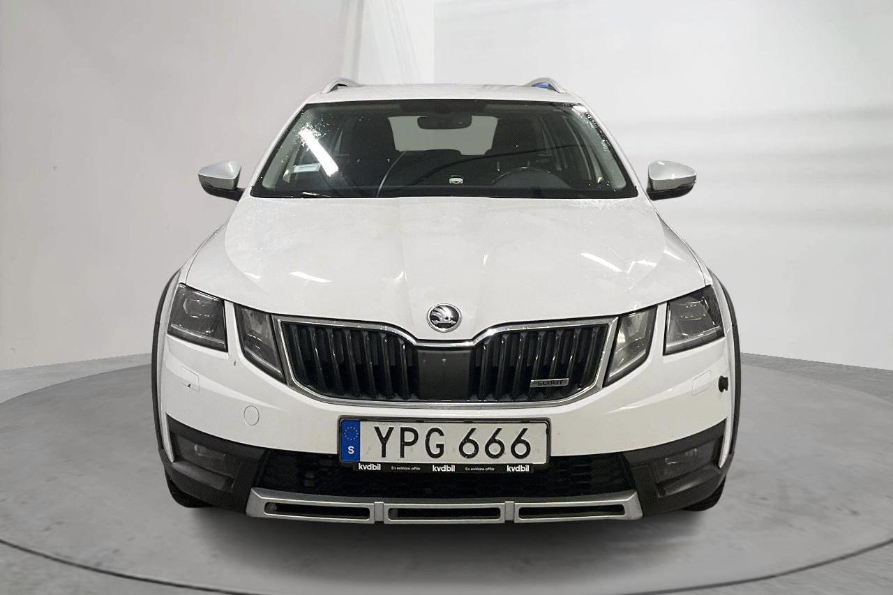 Skoda Octavia Scout II 2.0 TDI 4X4 (150hk) - 10 871 mil - Manuell - vit - 2018