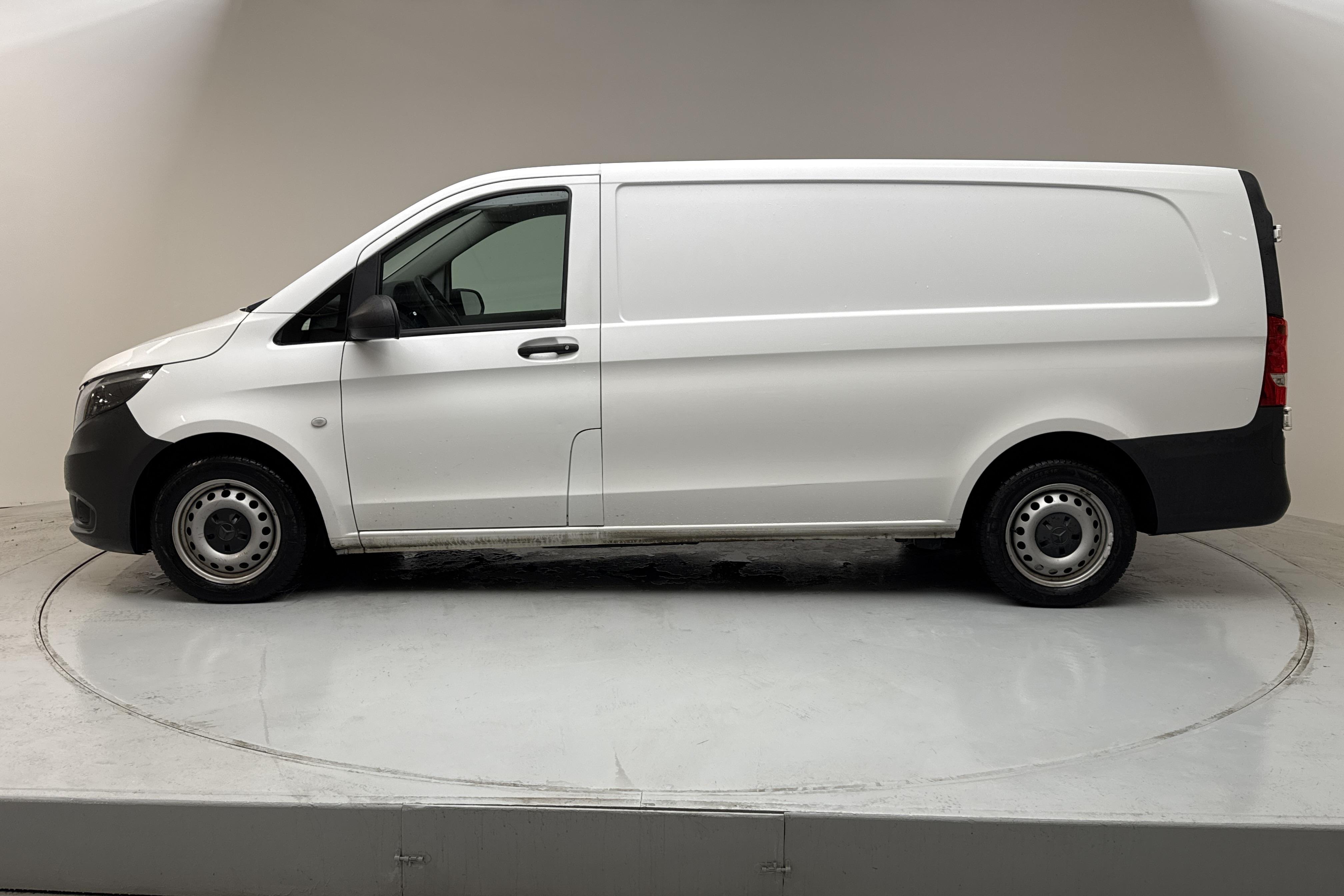 Mercedes Vito 114 CDI W640 (136hk) - 8 560 mil - Automat - vit - 2018