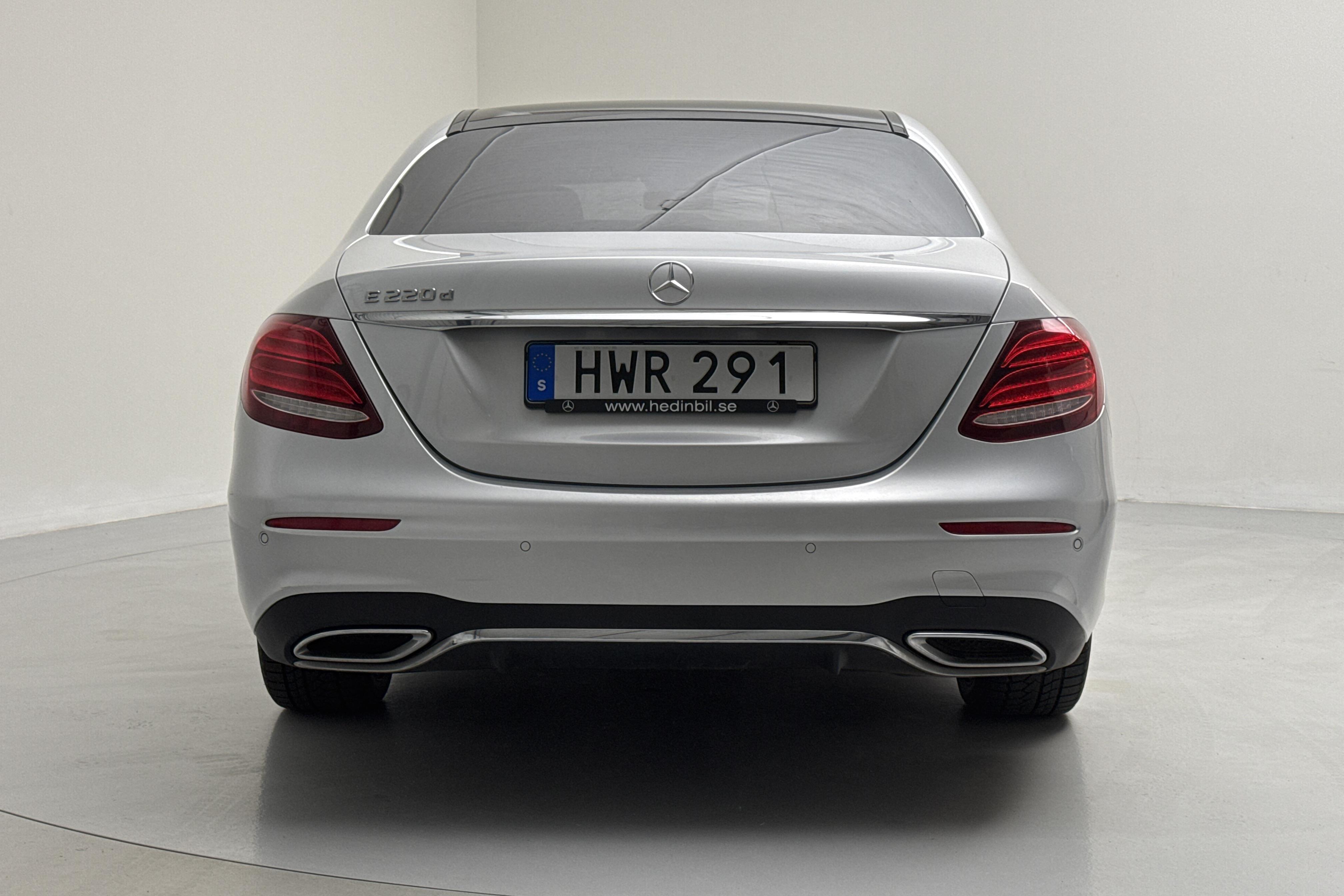 Mercedes E 220 d Sedan W213 (194hk) - 70 340 km - Automaatne - hõbe - 2018